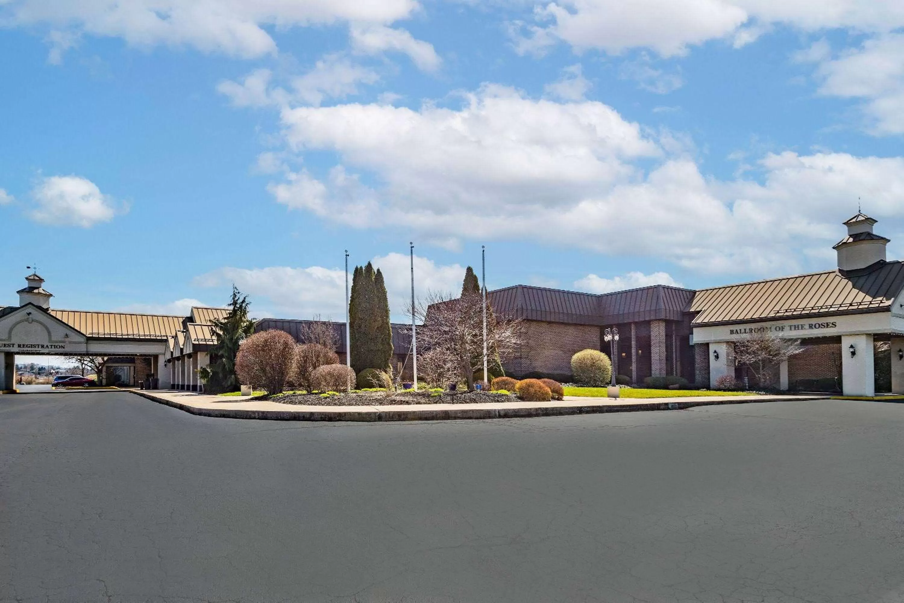 Property building in Wyndham Garden York