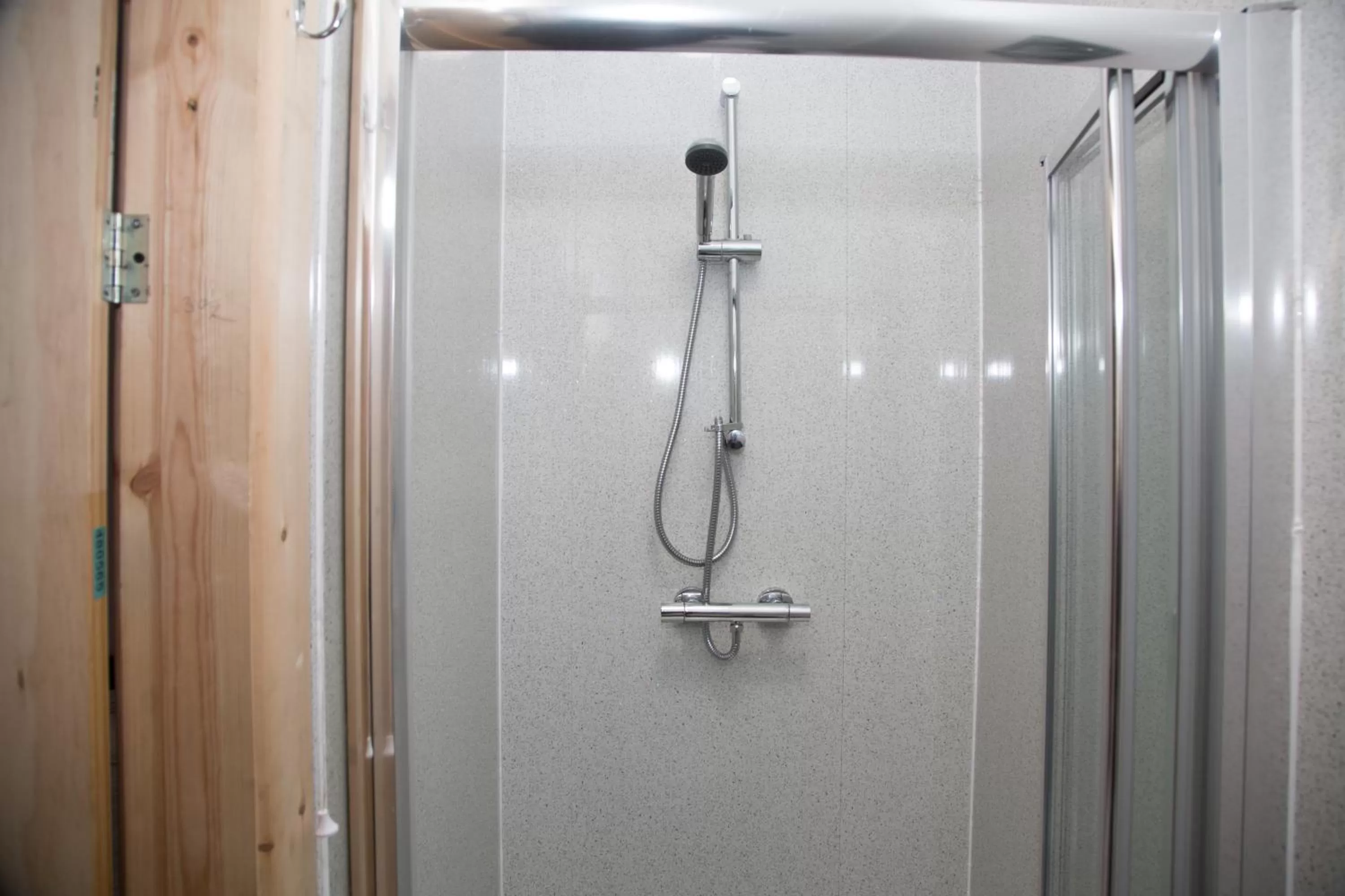 Bathroom in Anglesey Arms