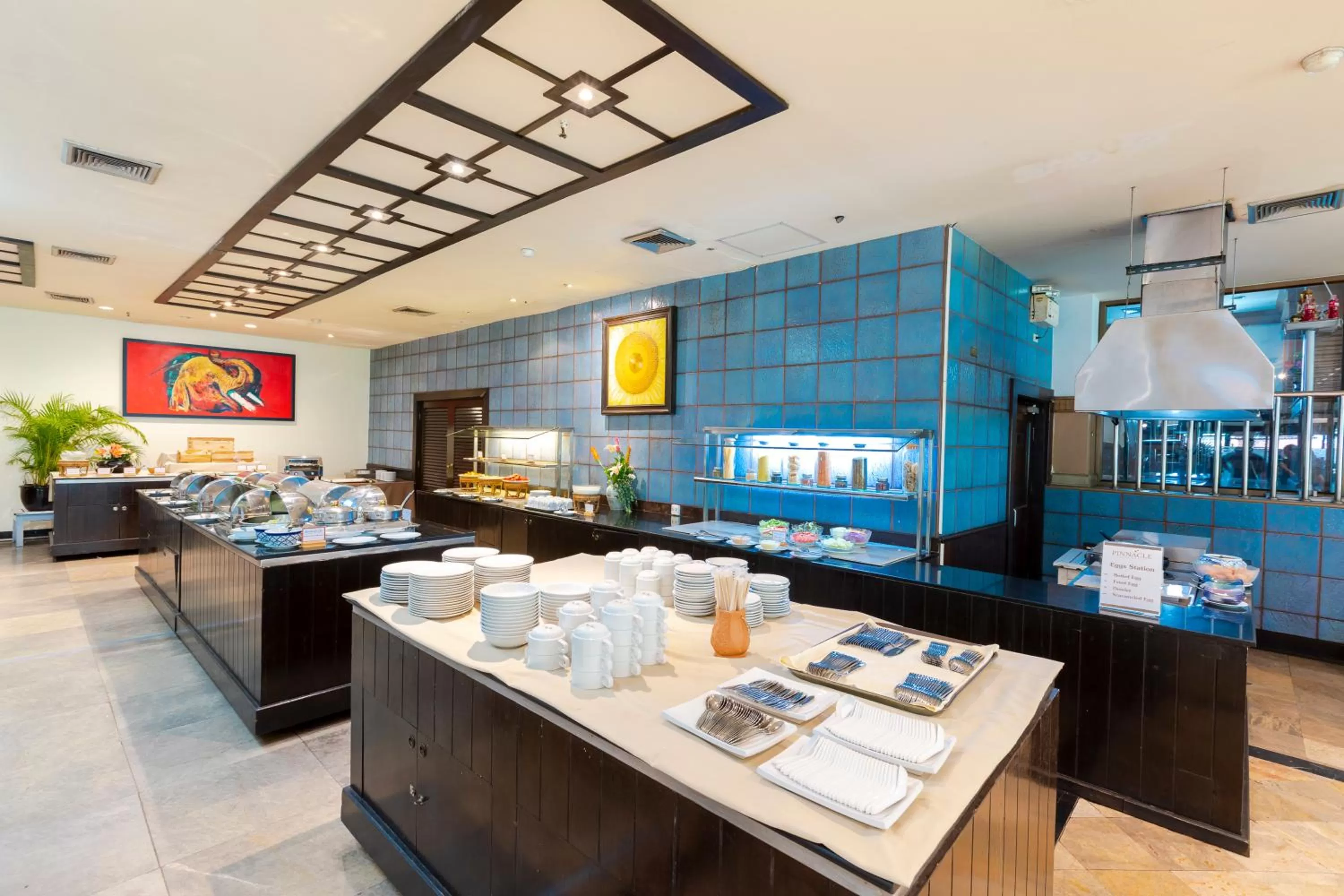 Buffet breakfast in Pinnacle Lumpini Park Hotel