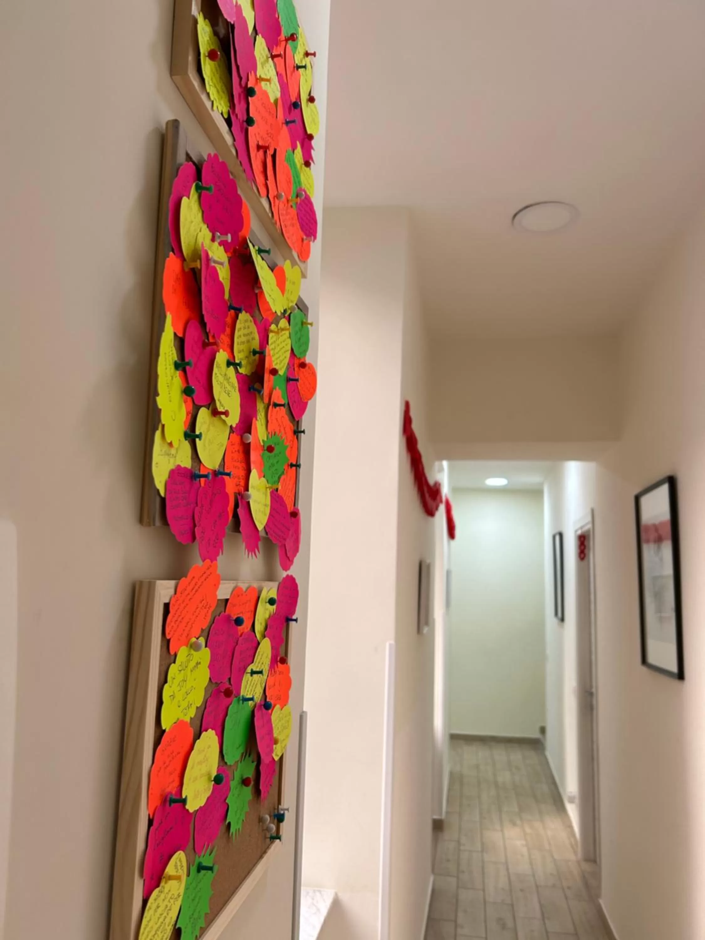 Decorative detail in ARIEL B&B