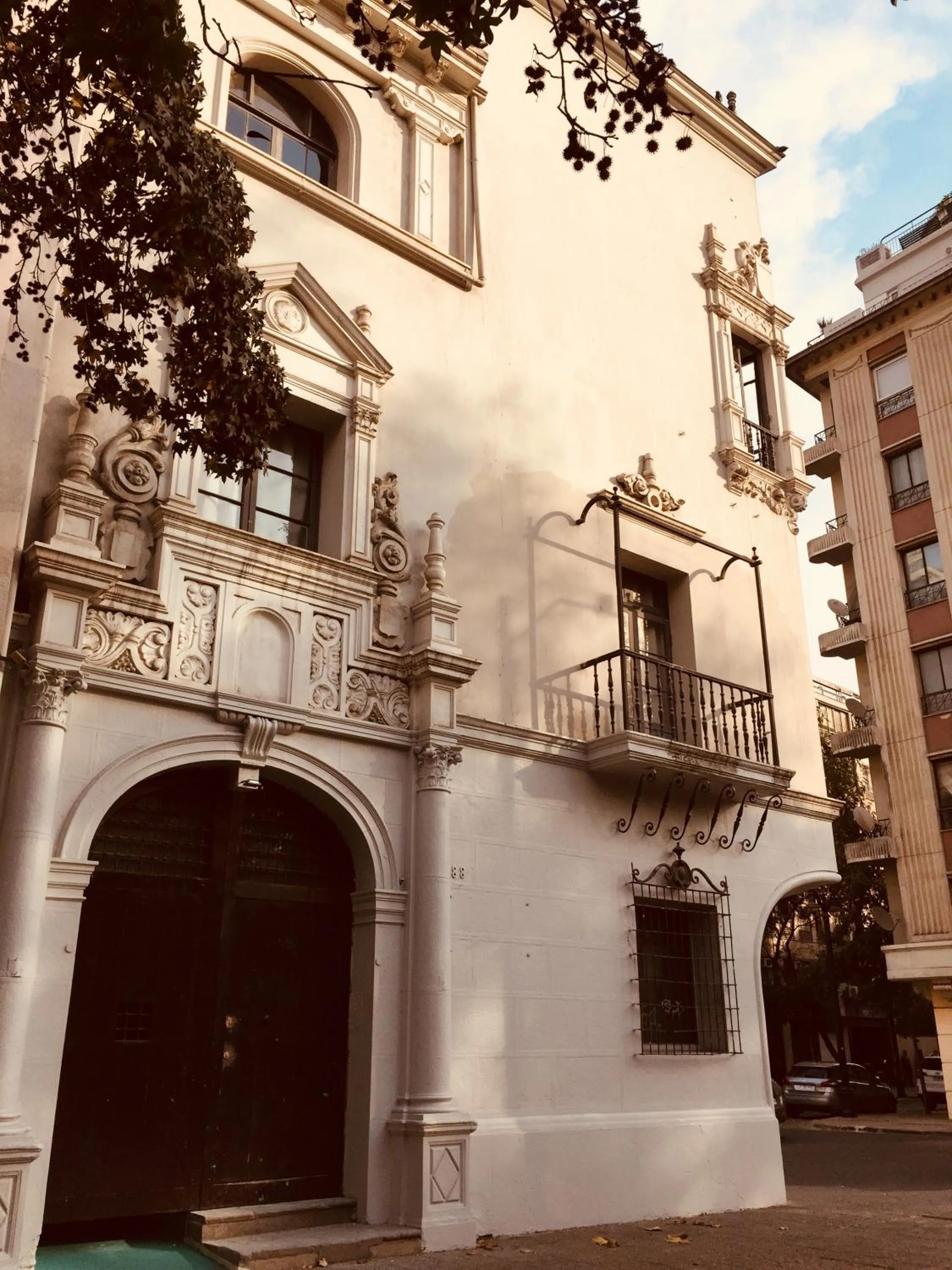 Property building in Hostel Boutique Merced 88