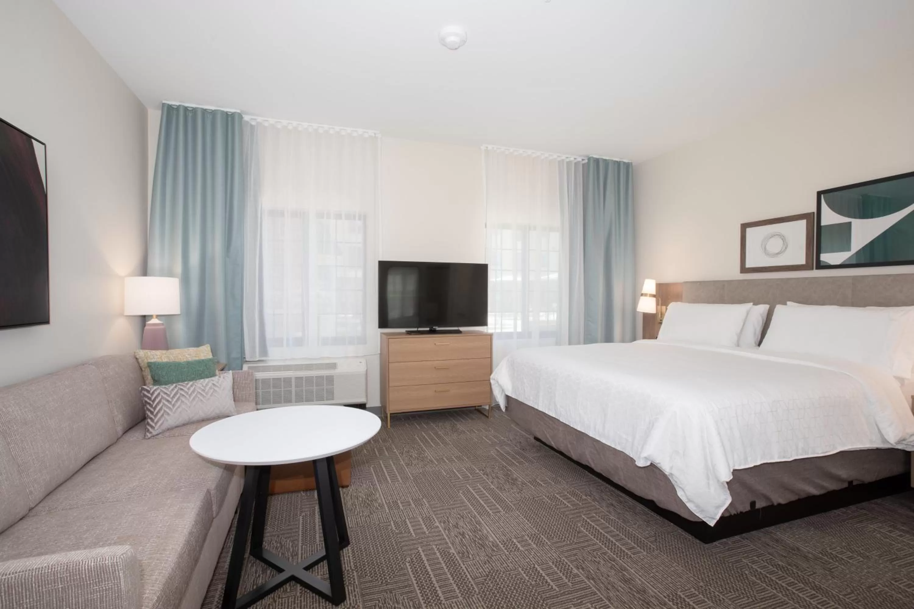 Photo of the whole room, Bed in Staybridge Suites - Carson City - Tahoe Area by IHG