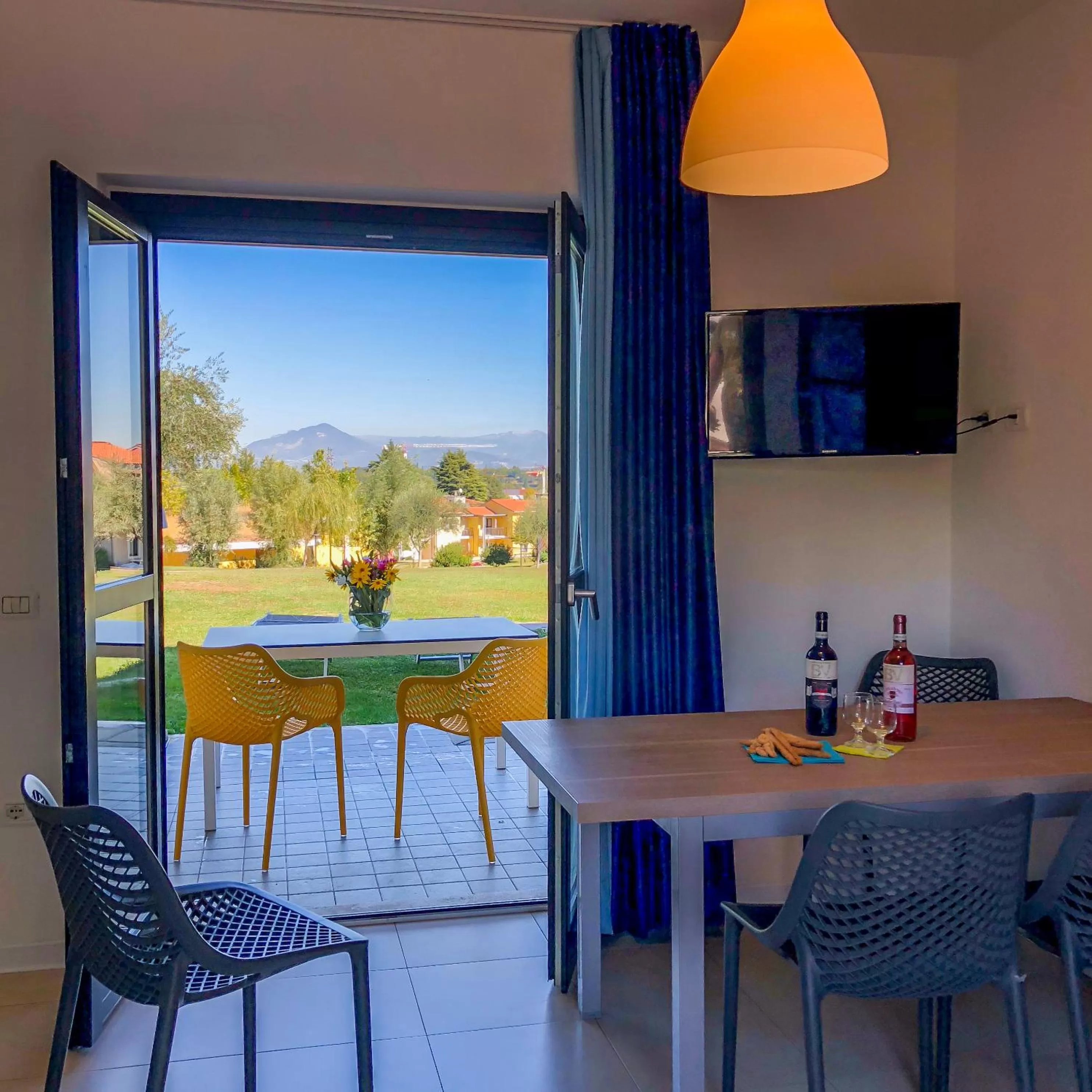 Natural landscape in Belvedere Village