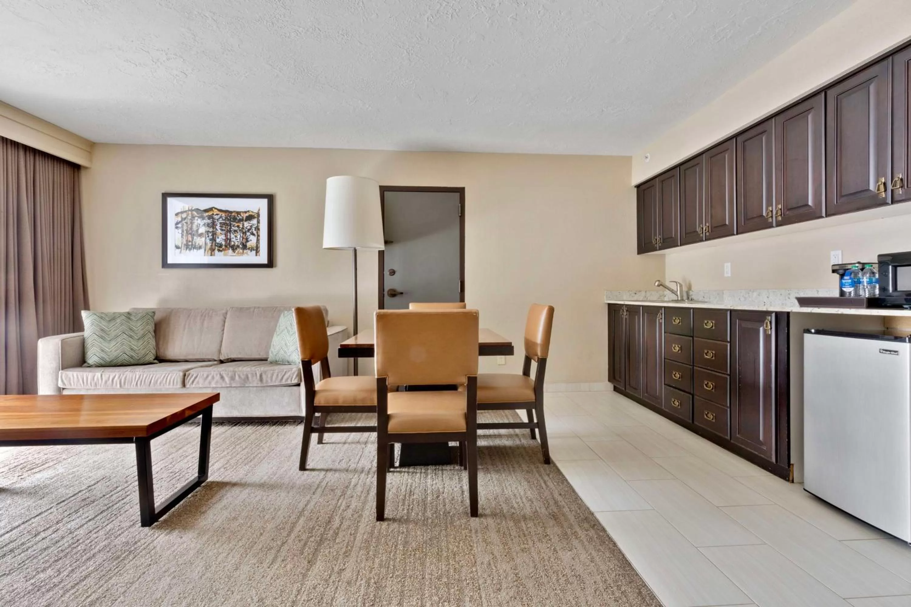 Kitchen or kitchenette in DoubleTree by Hilton Hotel Park City - The Yarrow
