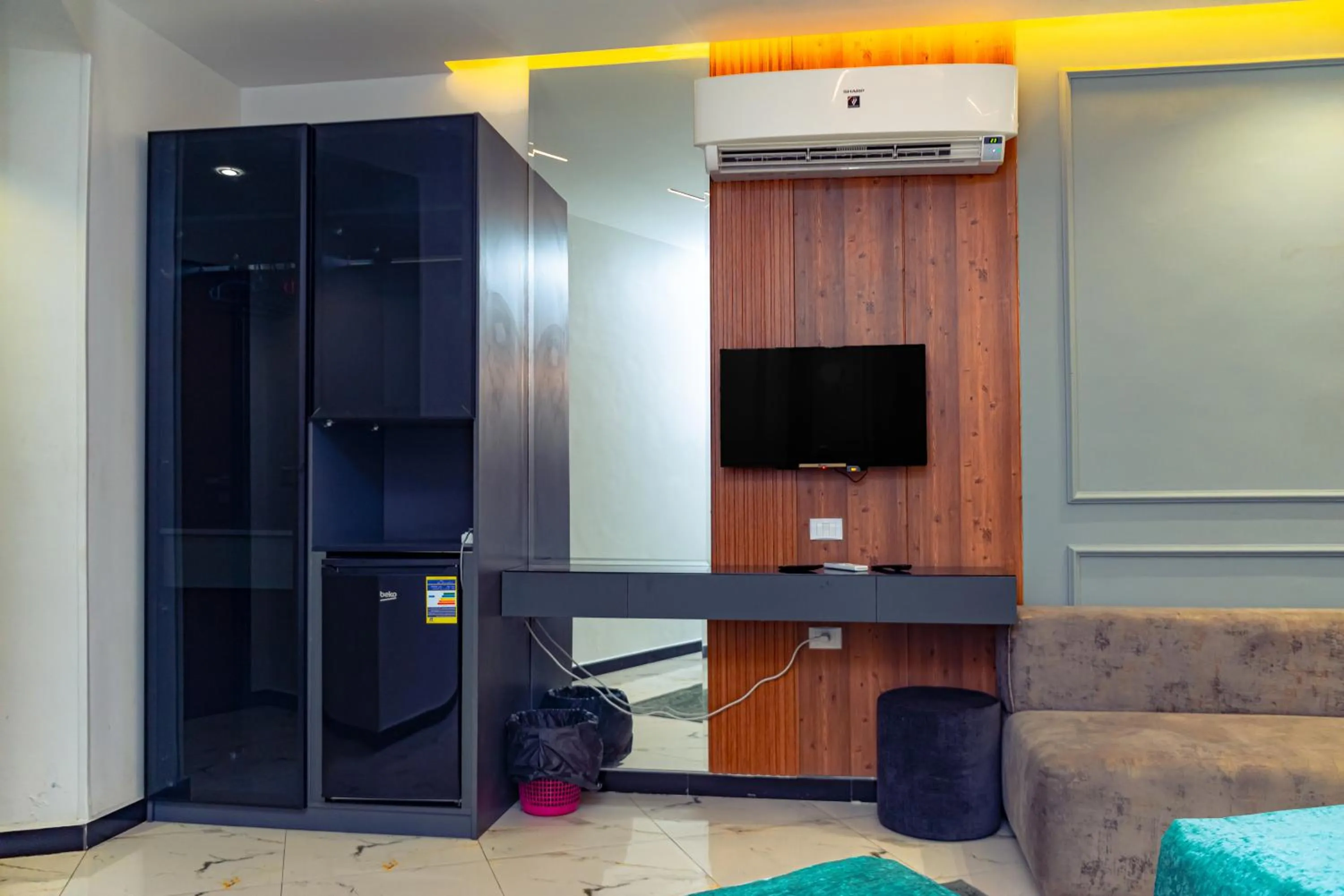 TV and multimedia in Museum Plaza