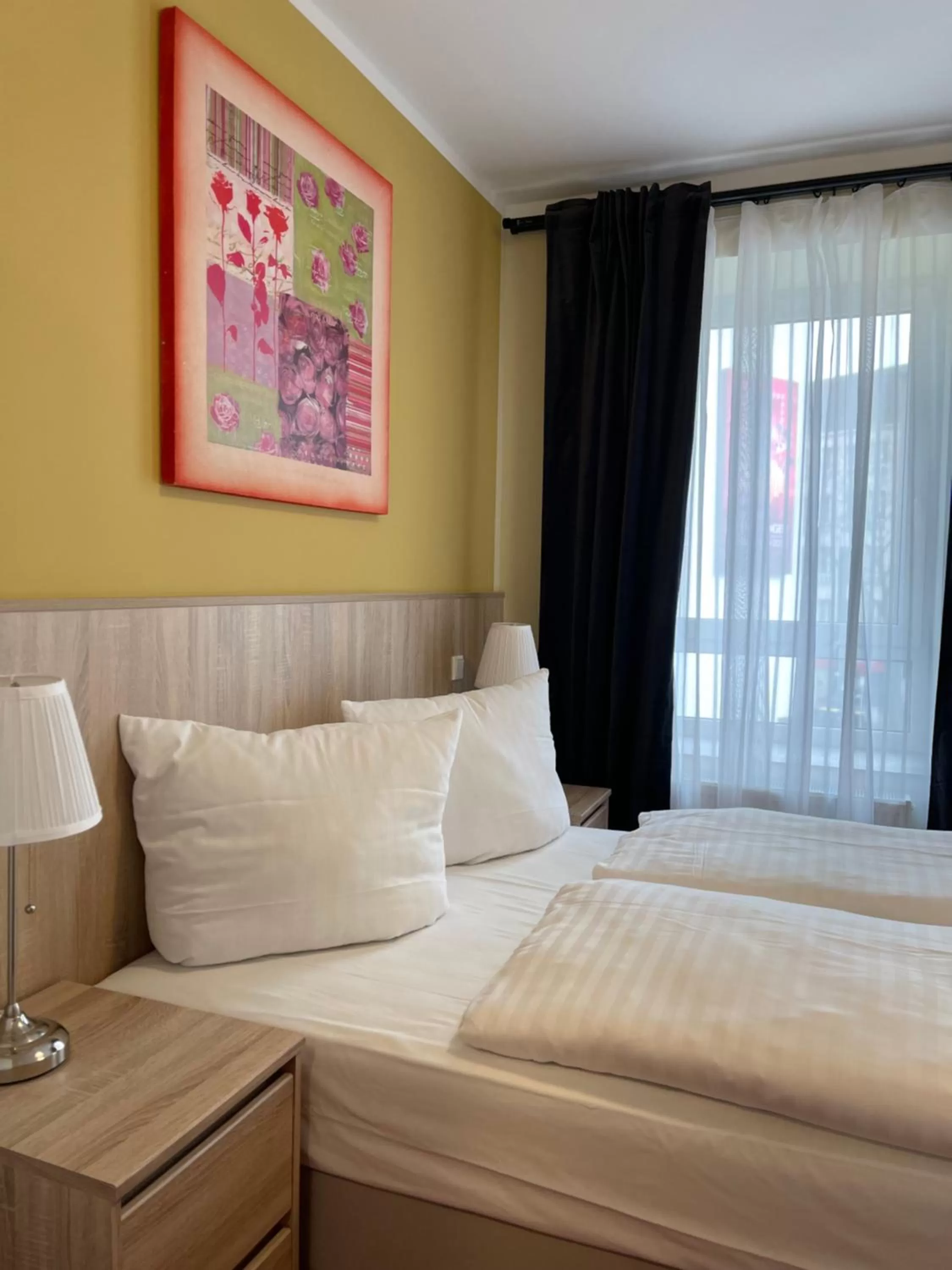 Photo of the whole room, Bed in Palm Premium Hotel & Apartments