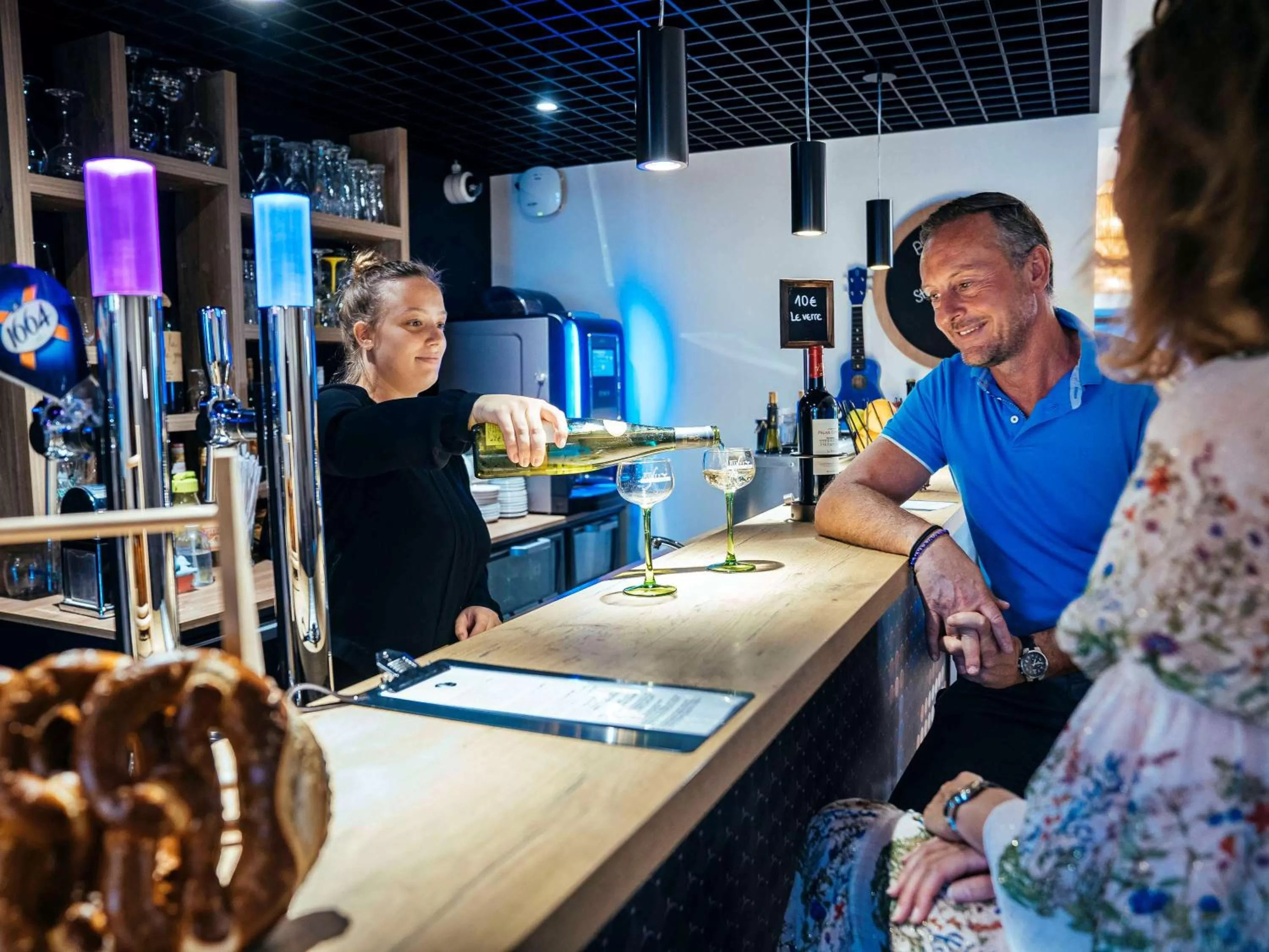 Lounge or bar in ibis Haguenau Strasbourg Nord