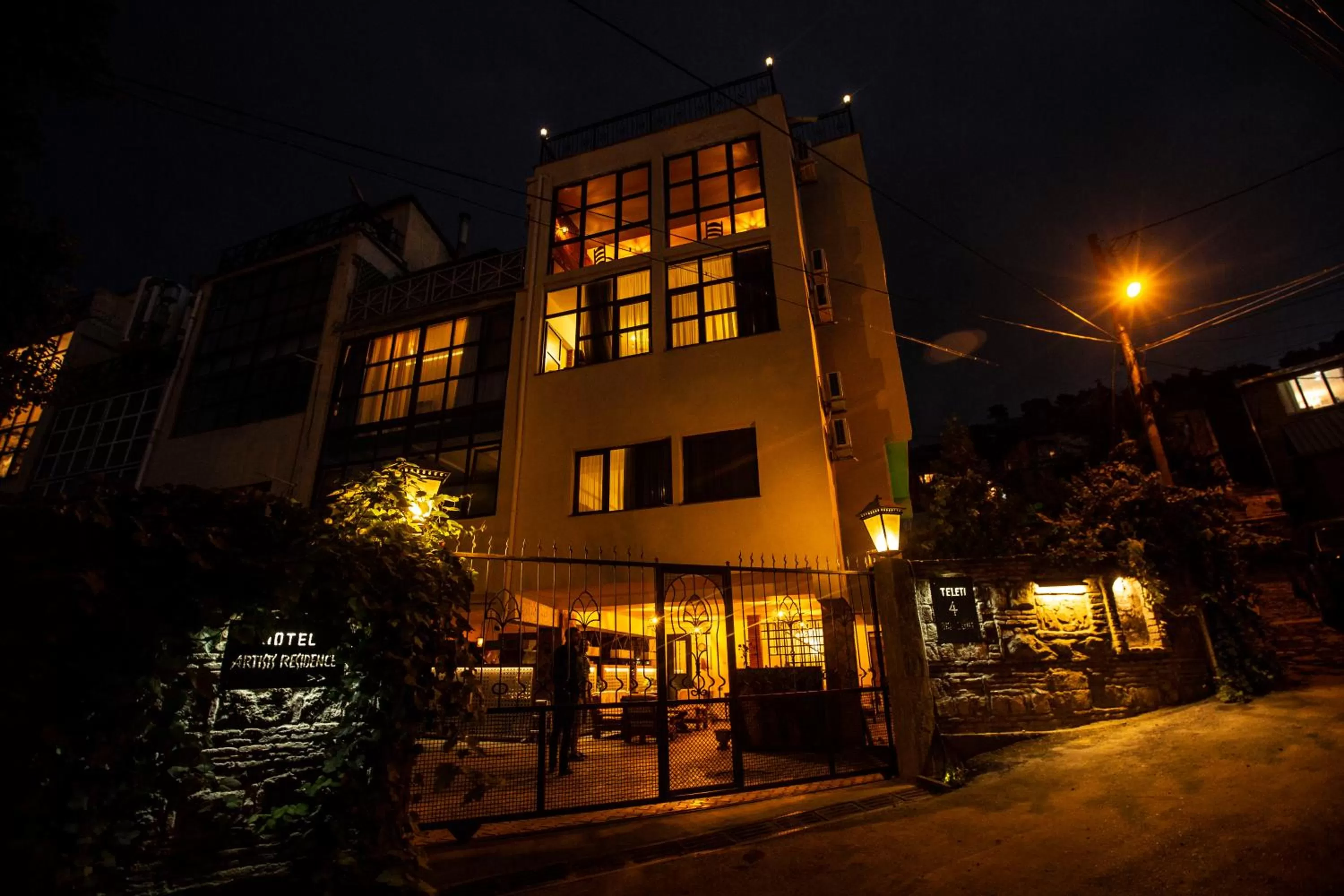 Property building in Wine Hills