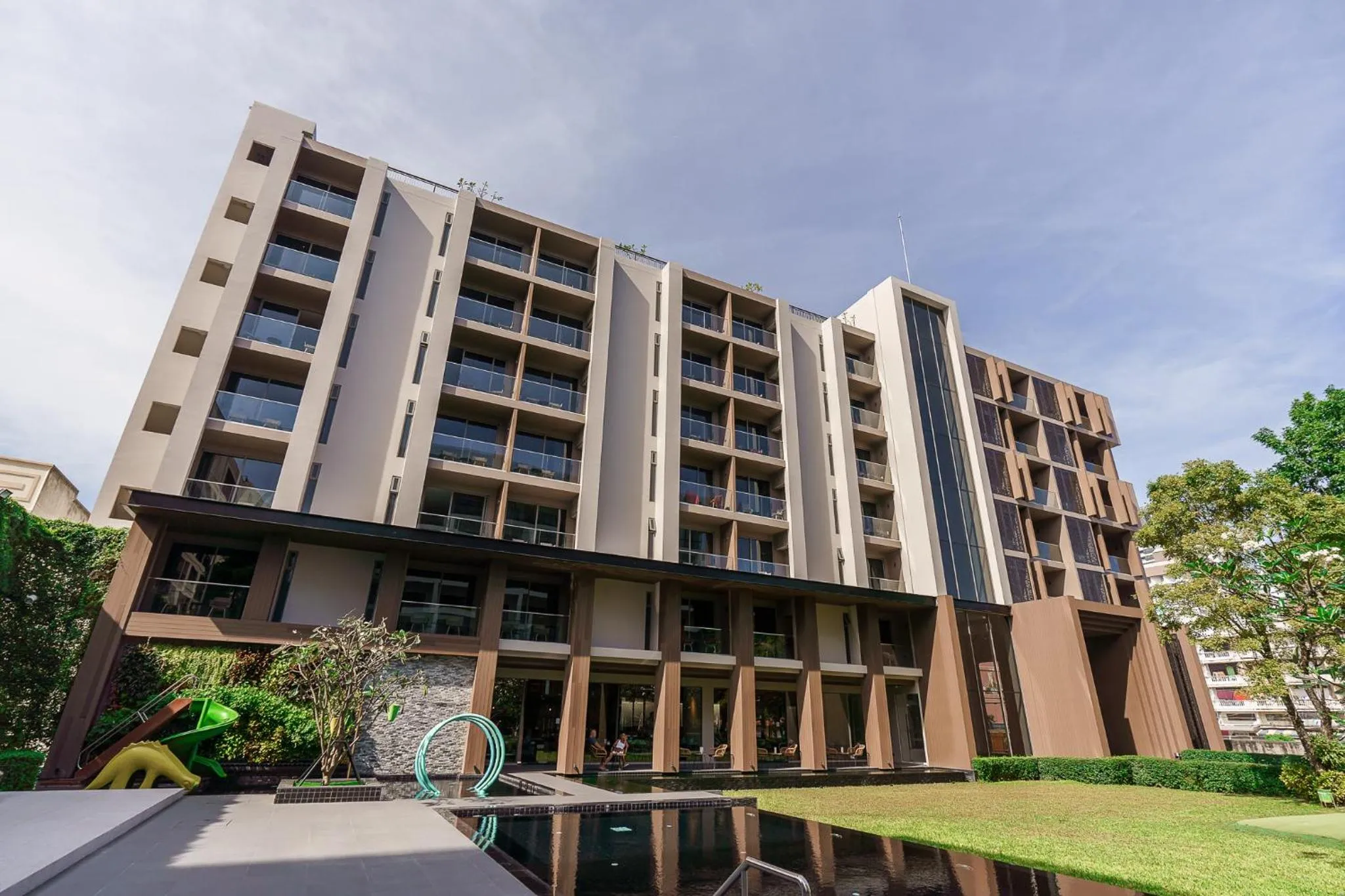 Property building in Fifth Pattaya Jomtien By Shiwalai Int