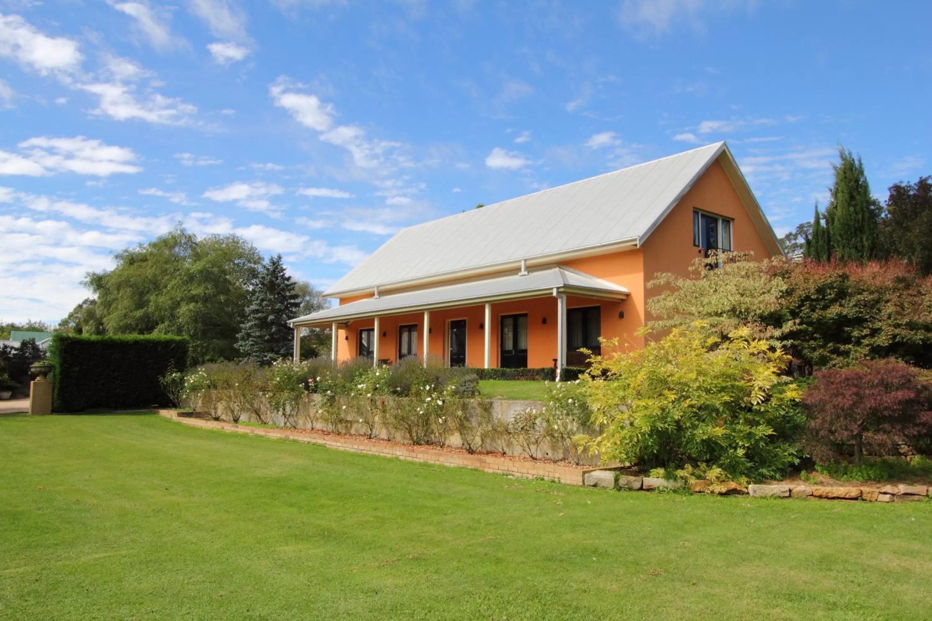 Property building in Fitzroy Inn Historic Retreat Mittagong