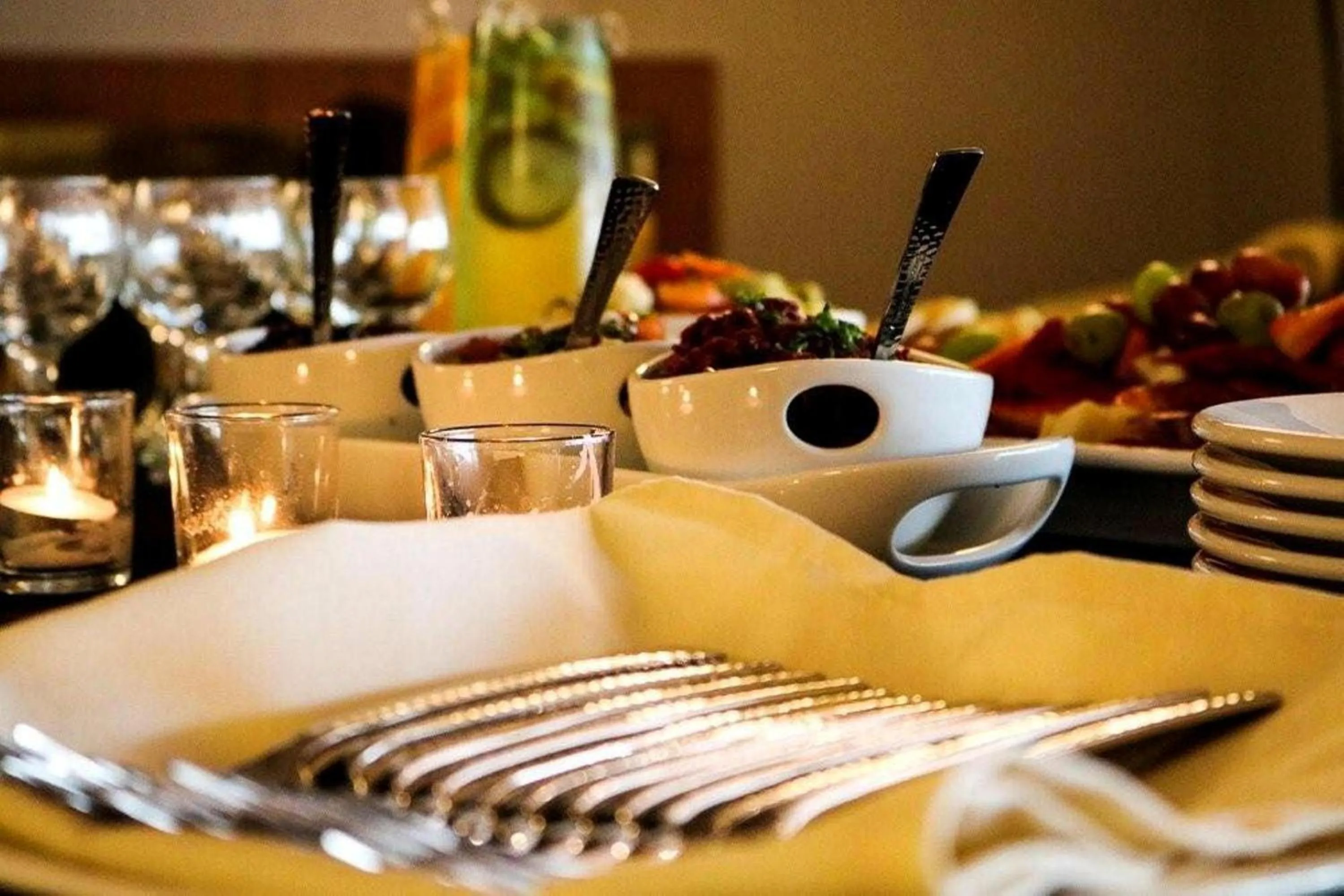 Food and drinks in The Avalon Hotel and Conference Center