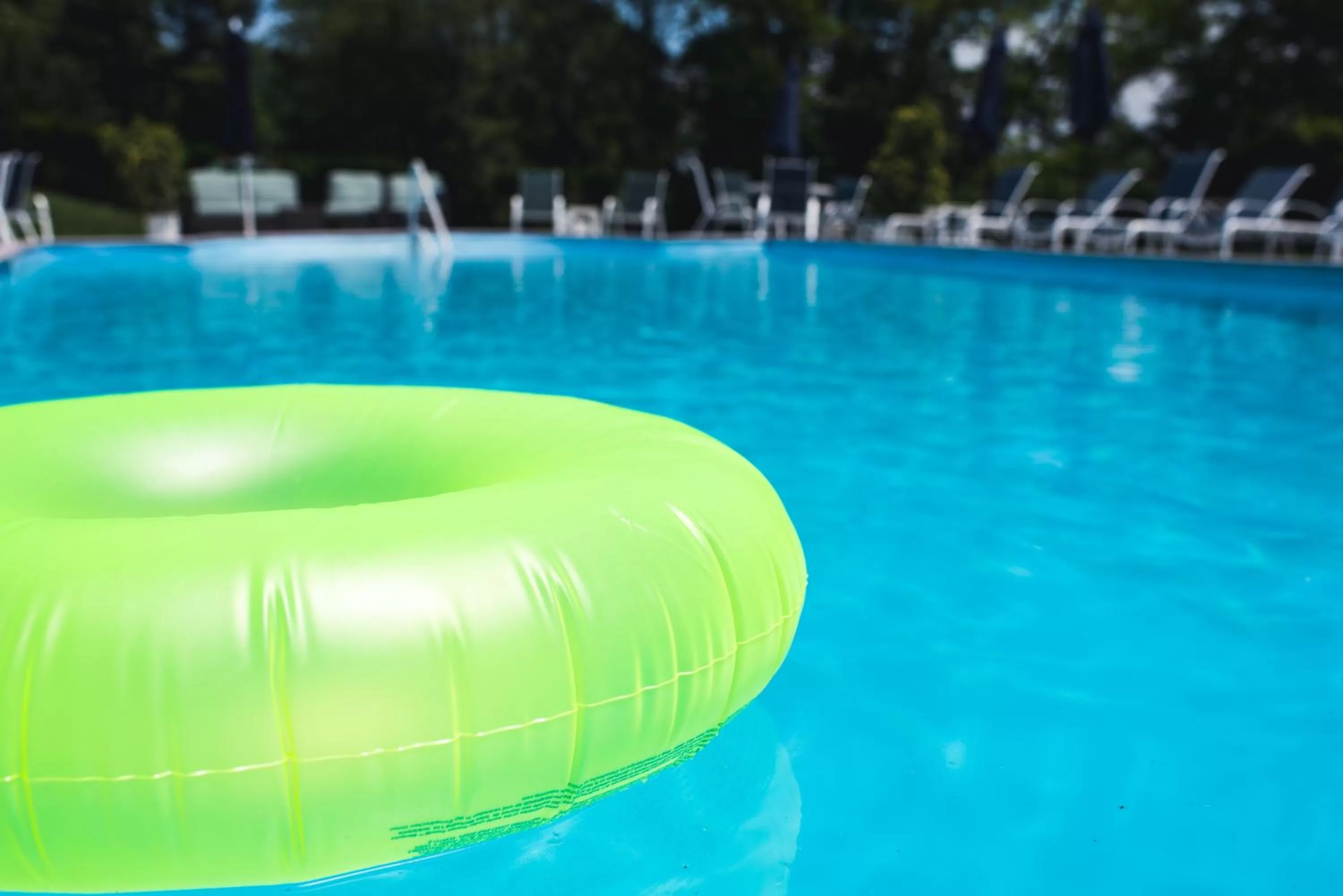 Swimming pool in Circle Hotel Fairfield