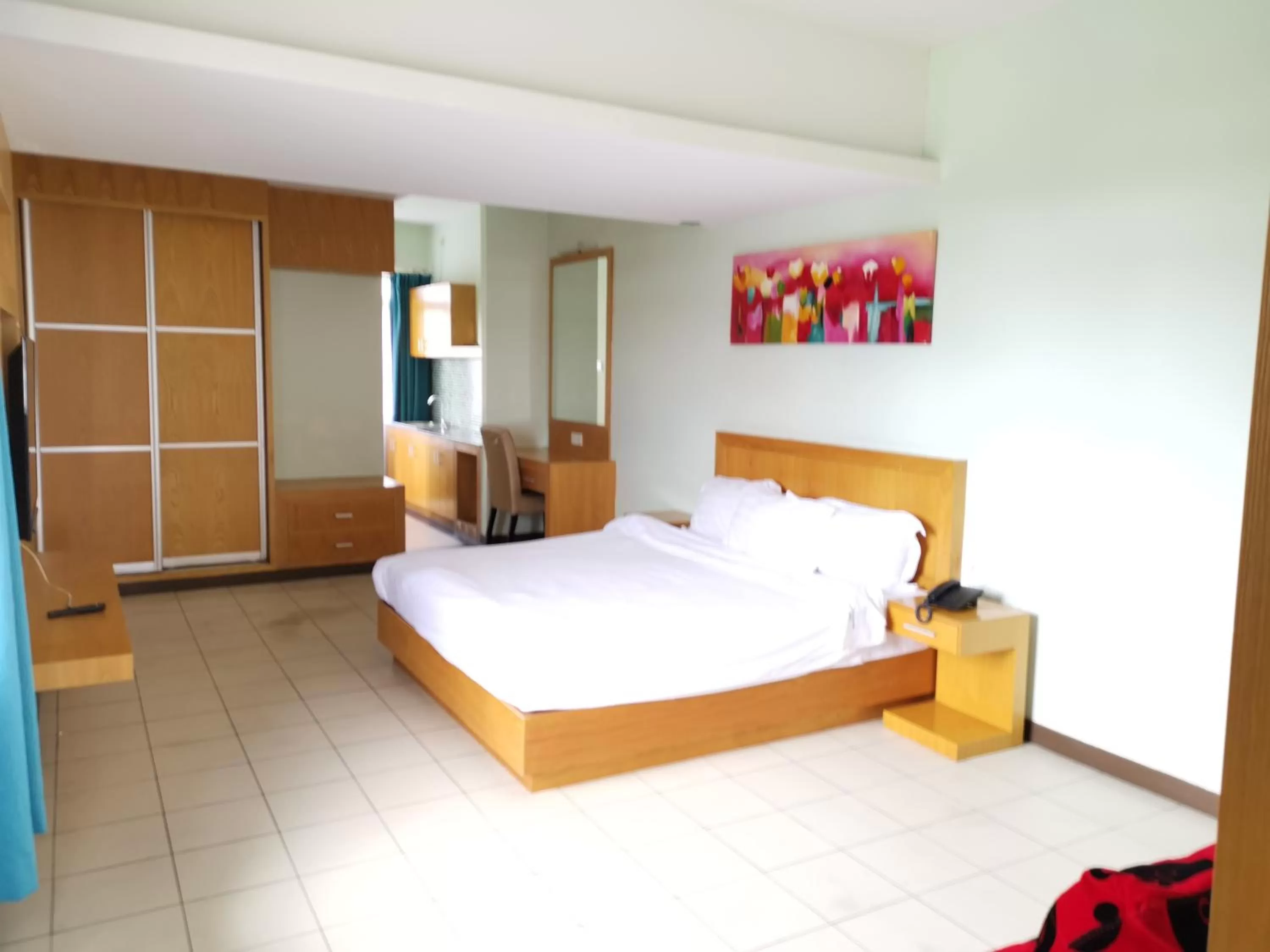 Photo of the whole room, Bed in Fratini's Hotel Labuan