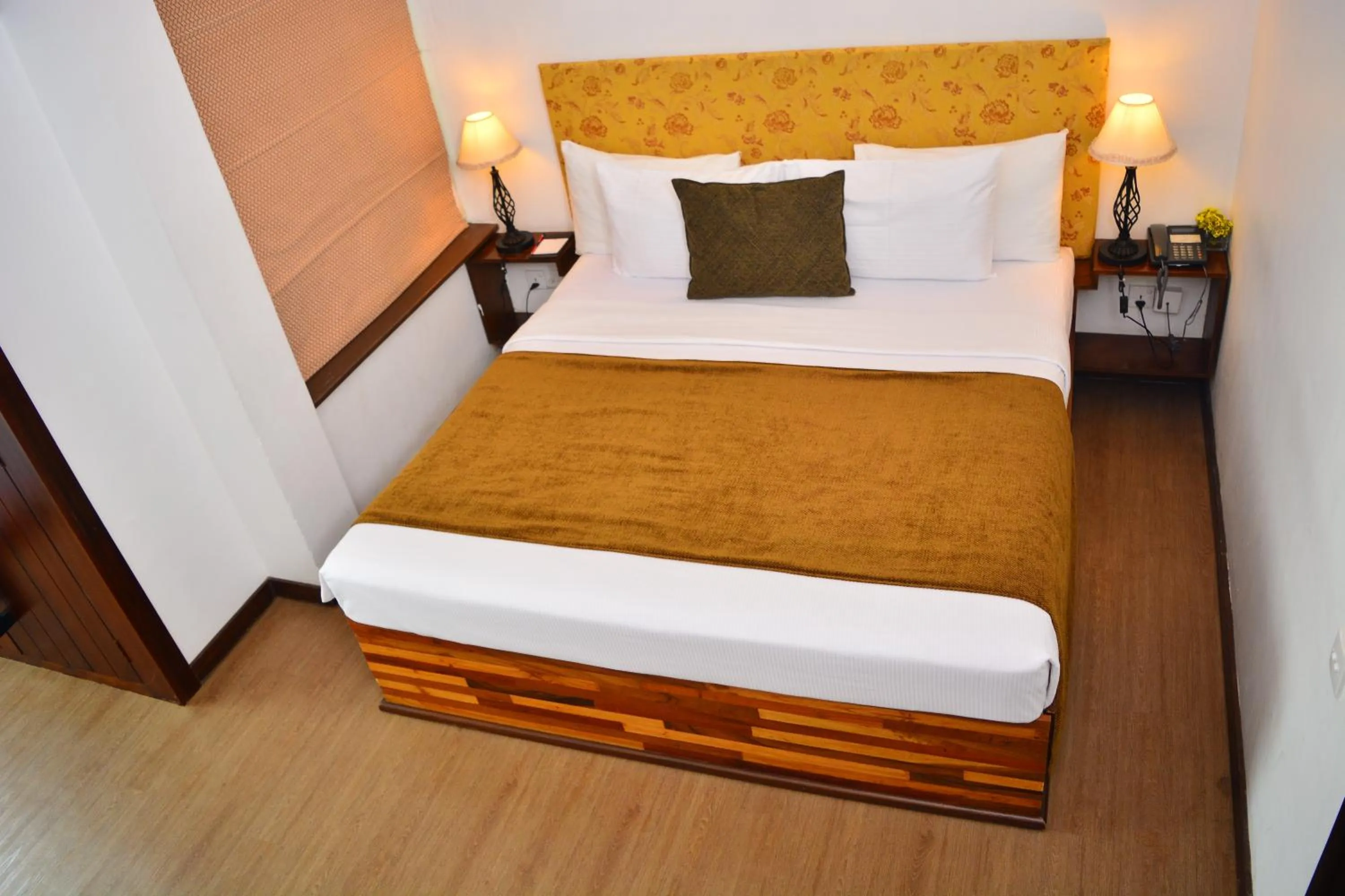 Bedroom, Bed in Unique Cottages