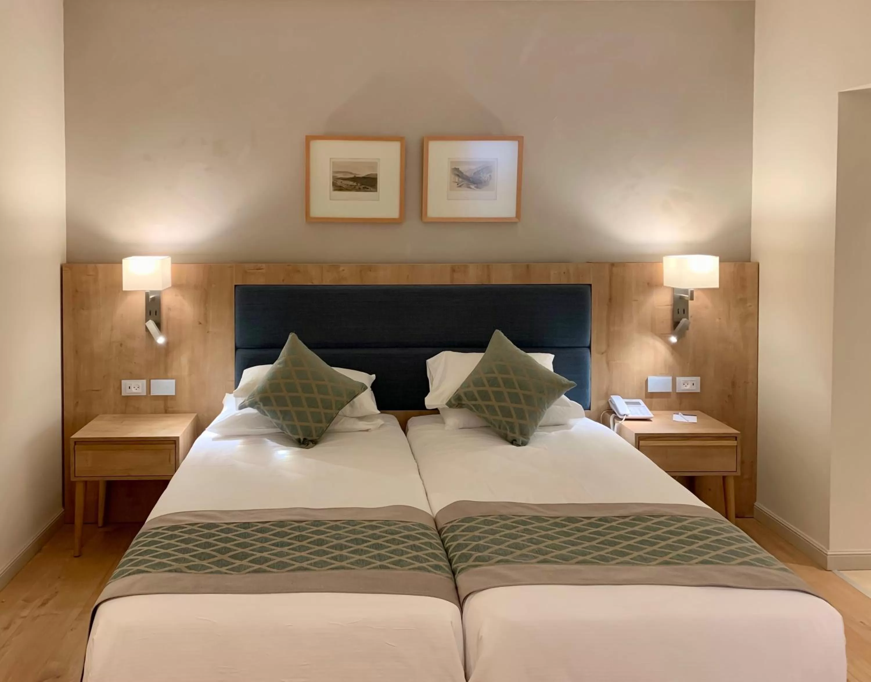 Bed in Ambassador Boutique Hotel - Jerusalem