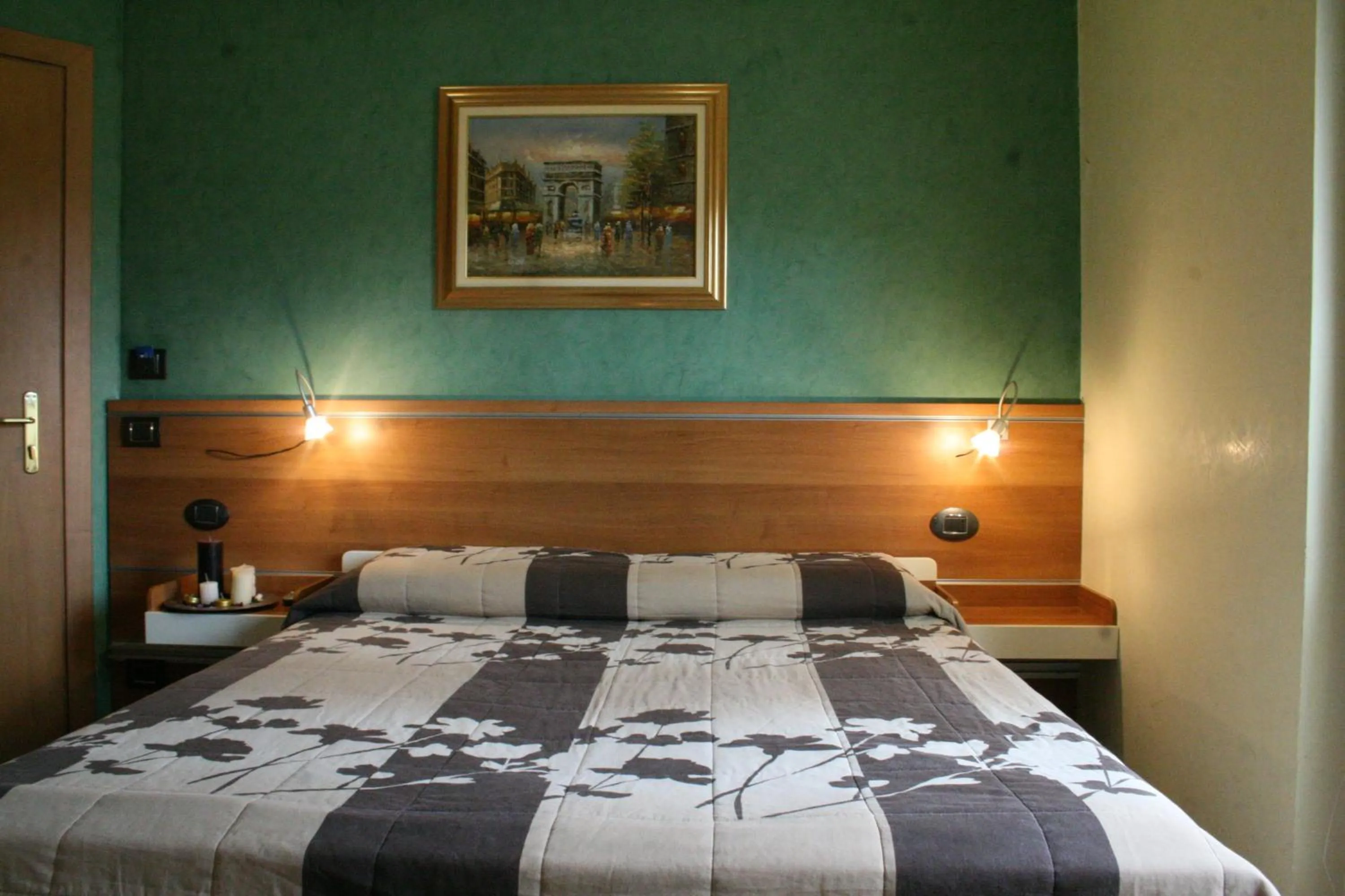 Bed in Hotel La Meridiana