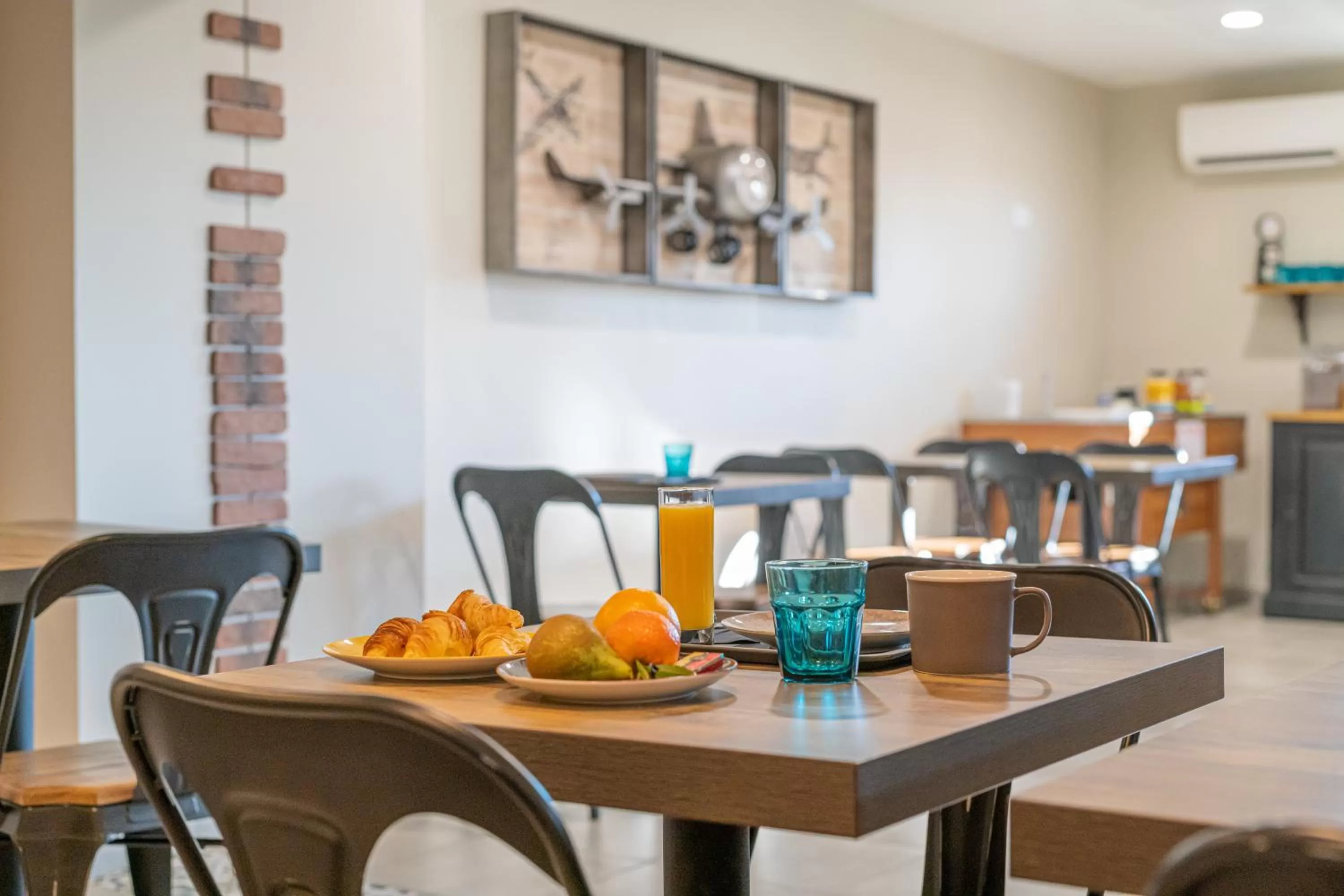 Breakfast in L'Horloge Gourmande