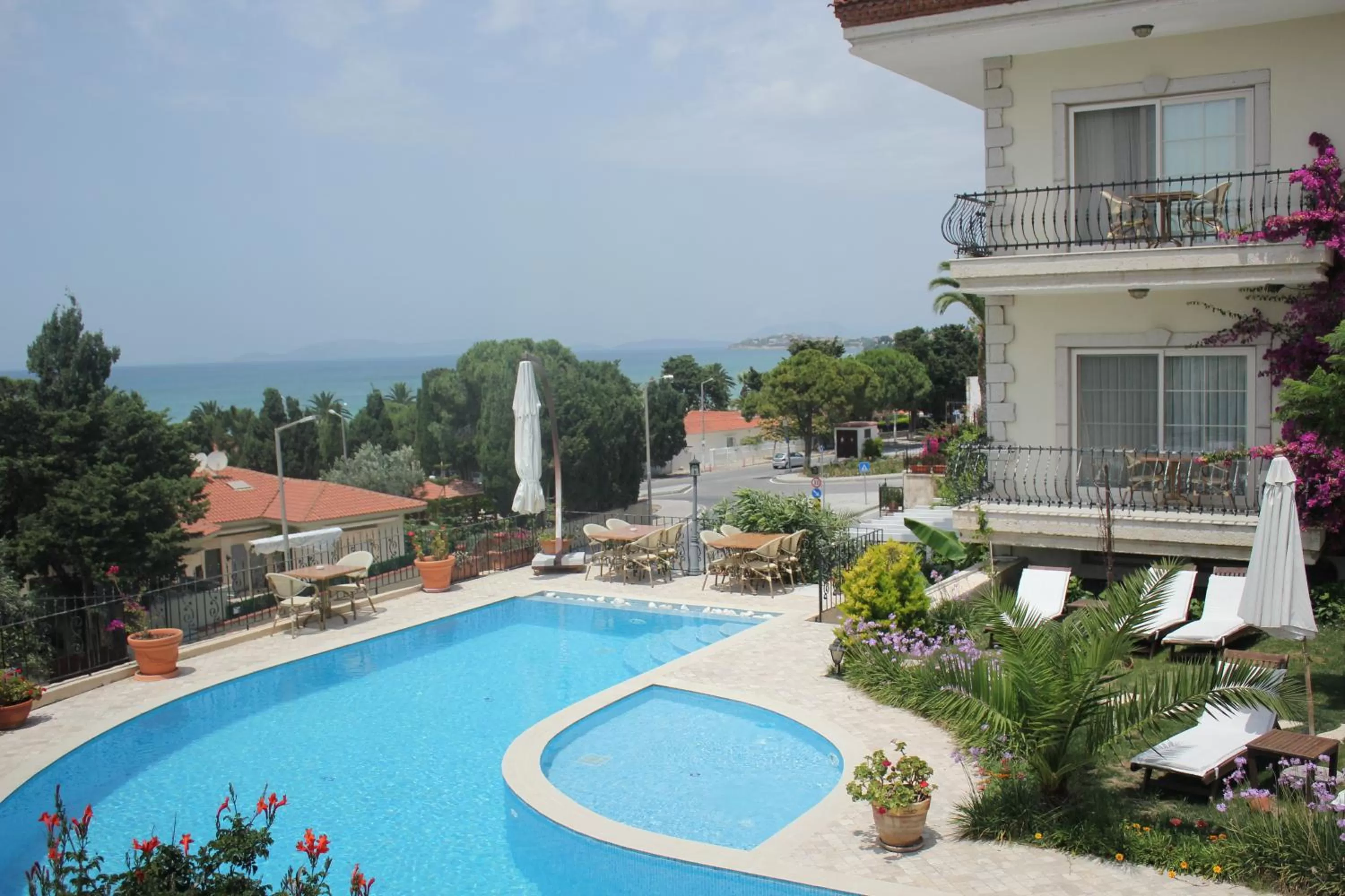 Swimming pool, Pool View in Dolina Hotel
