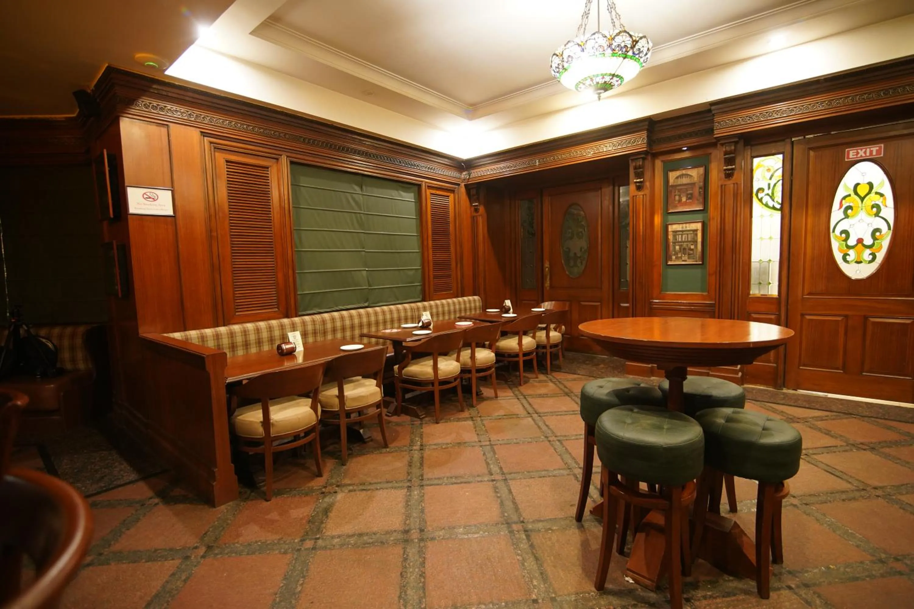 Restaurant/places to eat in Park Plaza Jodhpur