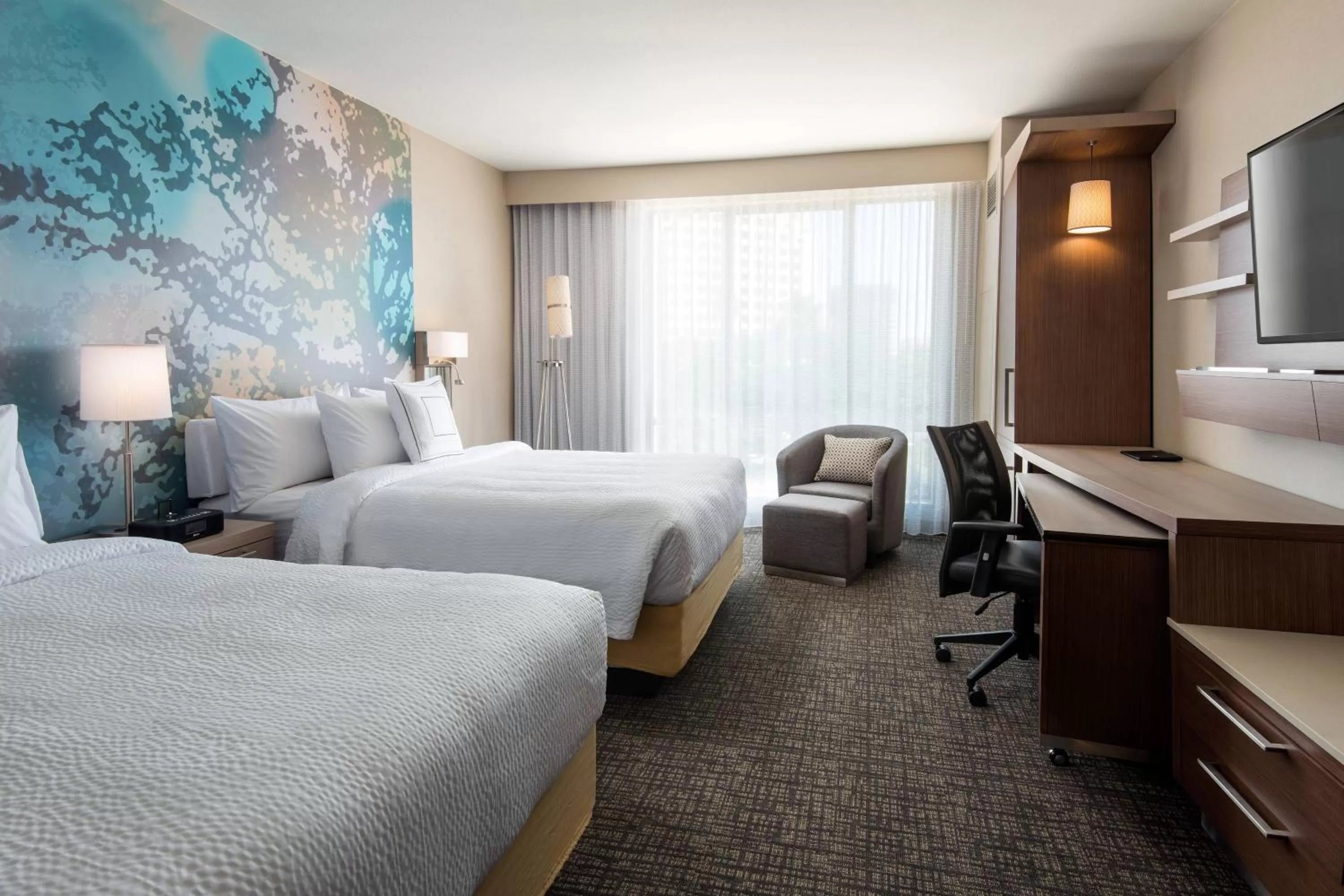 Photo of the whole room, Bed in Courtyard by Marriott Irvine Spectrum