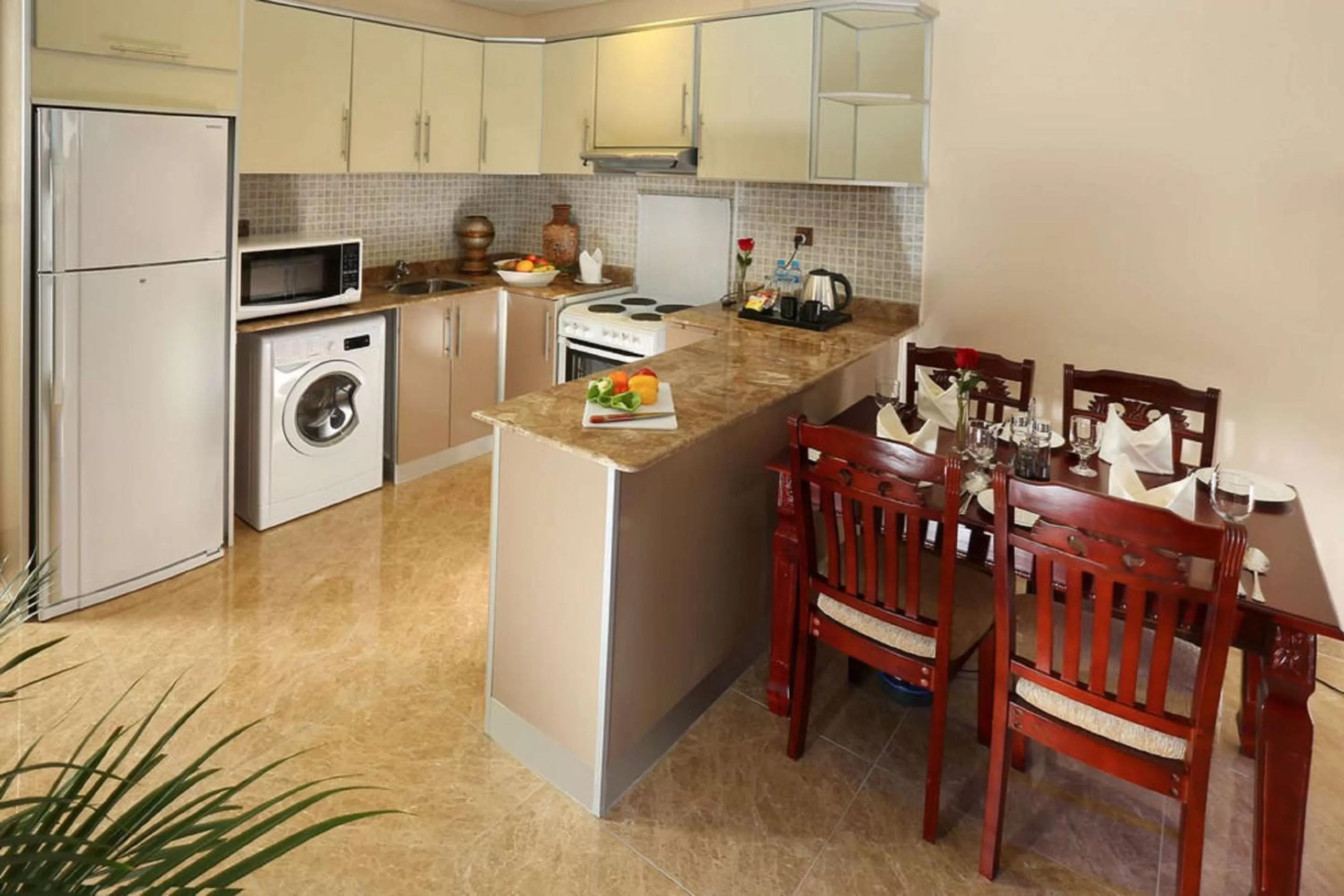 Photo of the whole room in Best Western Plus Salmiya