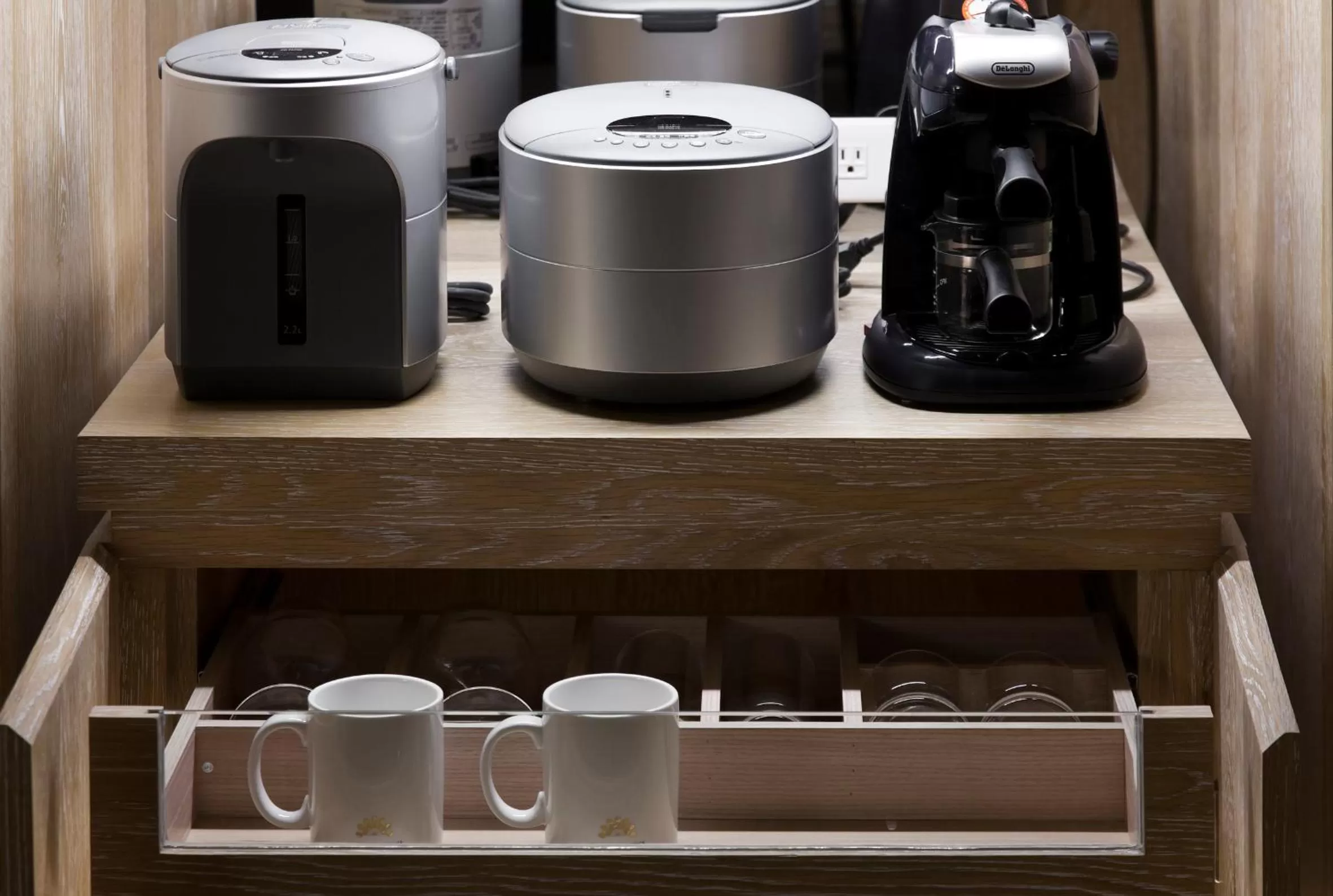 Coffee/tea facilities in Gloria Residence