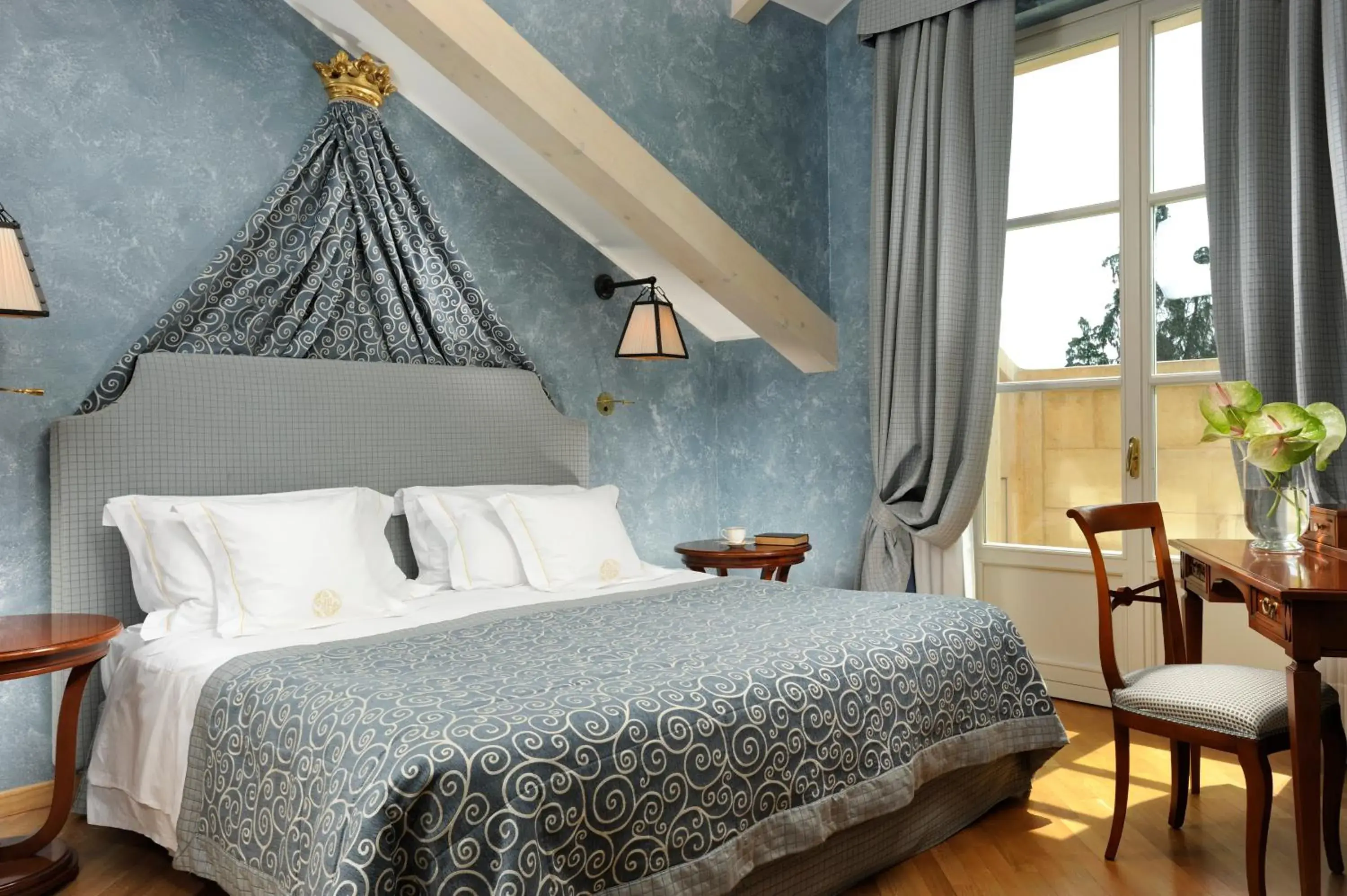 Superior Suite in Castello Dal Pozzo Resort Lago Maggiore - Preferred Hotels & Resorts Superior Suite in Castello Dal Pozzo Resort Lago Maggiore - Preferred Hotels & Resorts