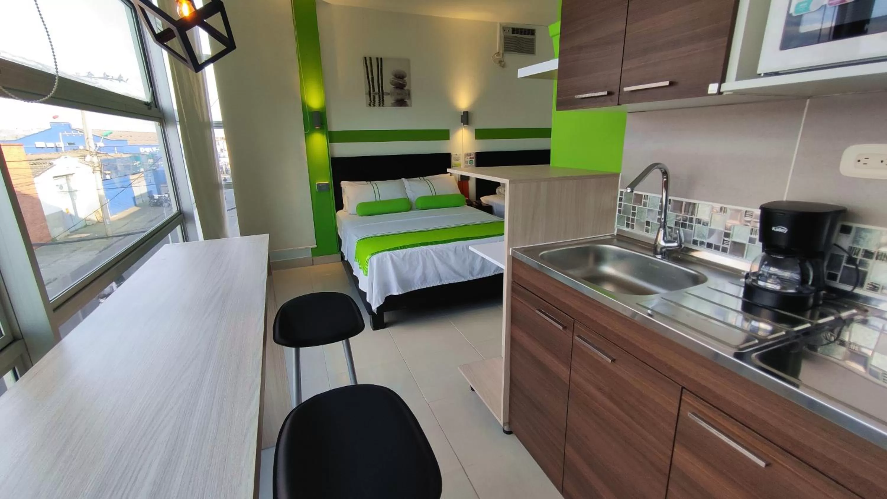 Kitchen or kitchenette, Kitchen/Kitchenette in HOTEL COLOURS Cali