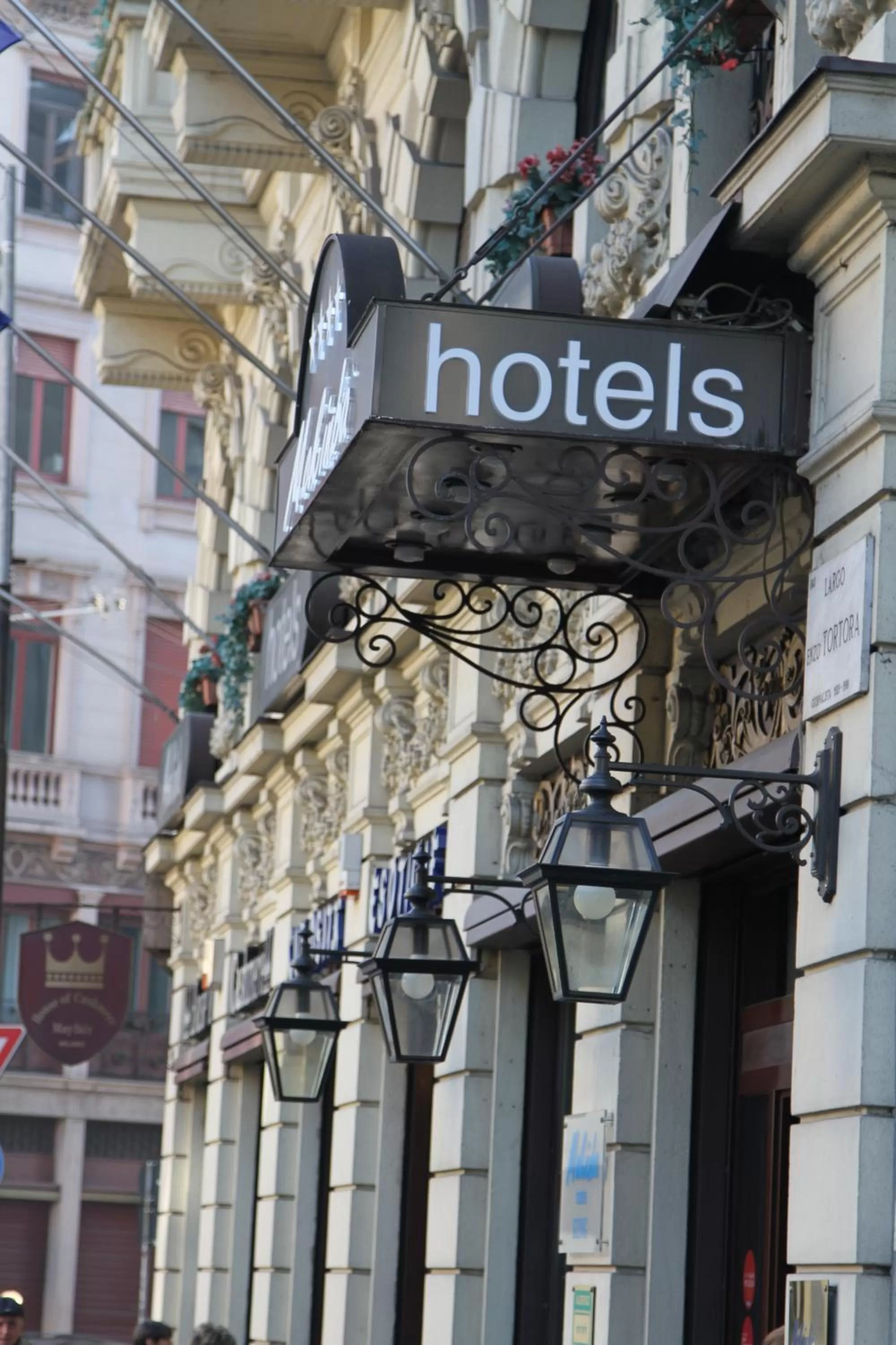 Facade/entrance in Mokinba Hotels King