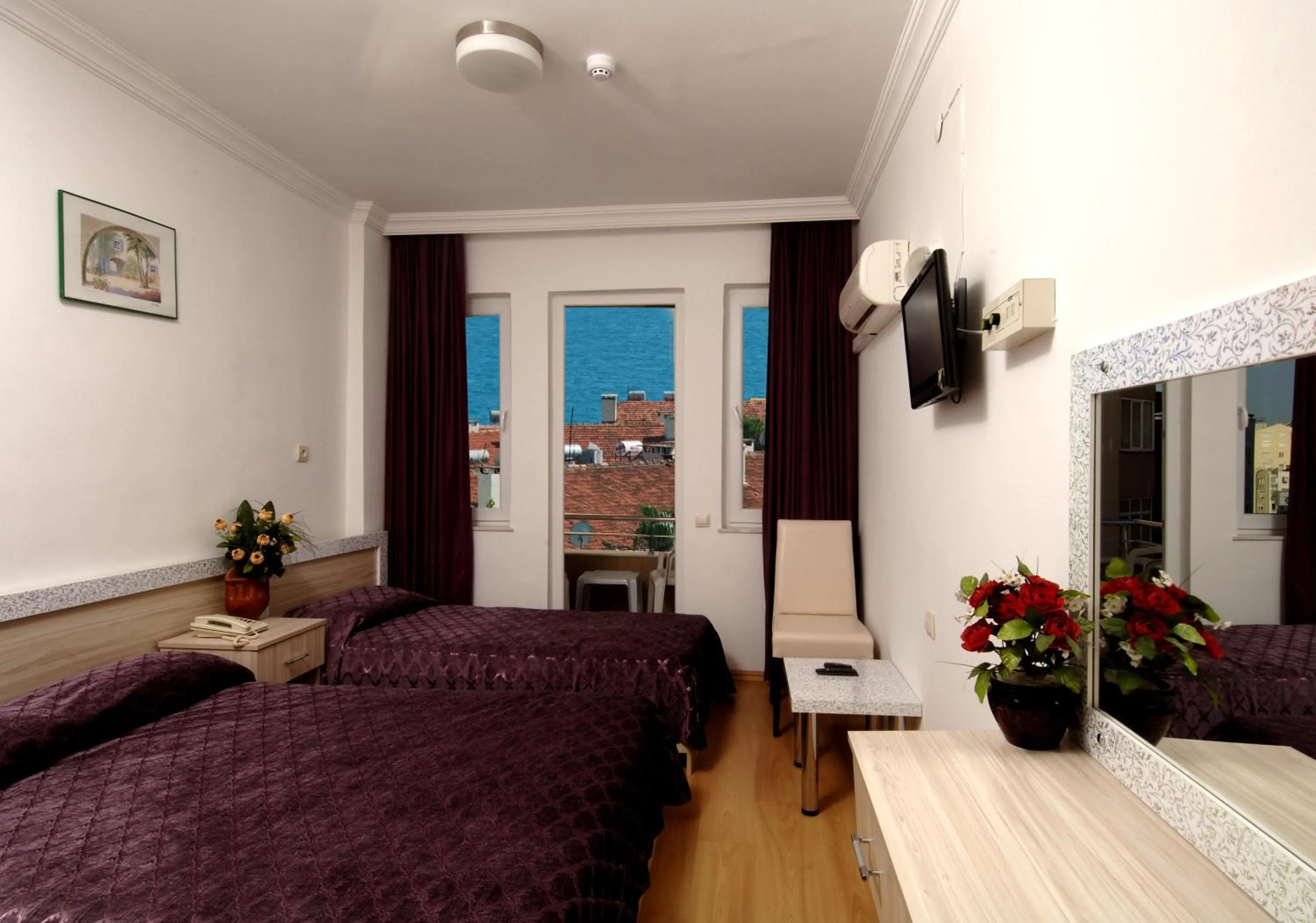 Game Room, Bed in Lara Diamond Hotel