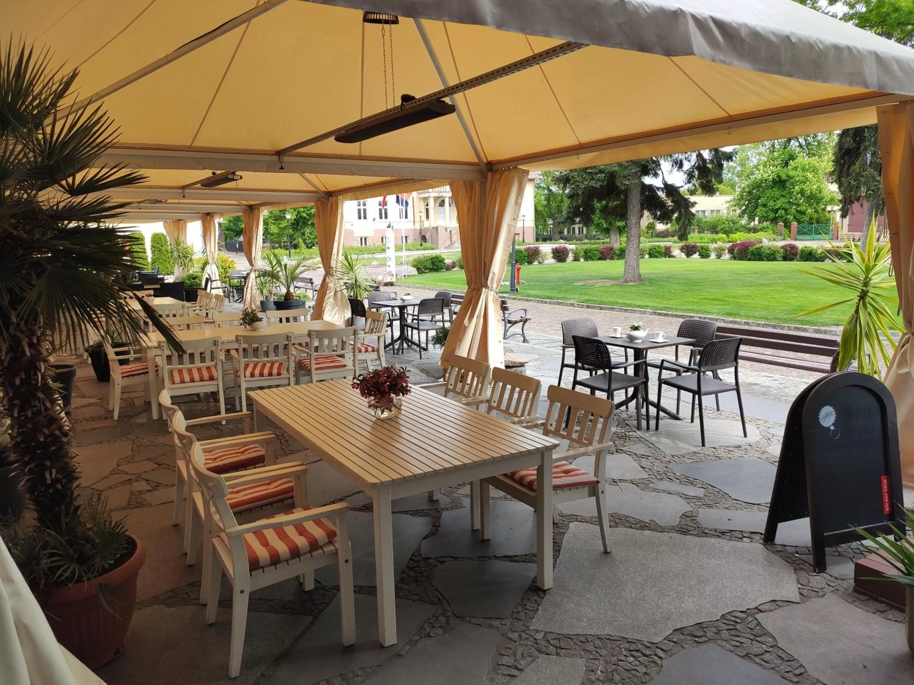 Garden in Hotel Sandro Silver & Spichlerz Antoniny