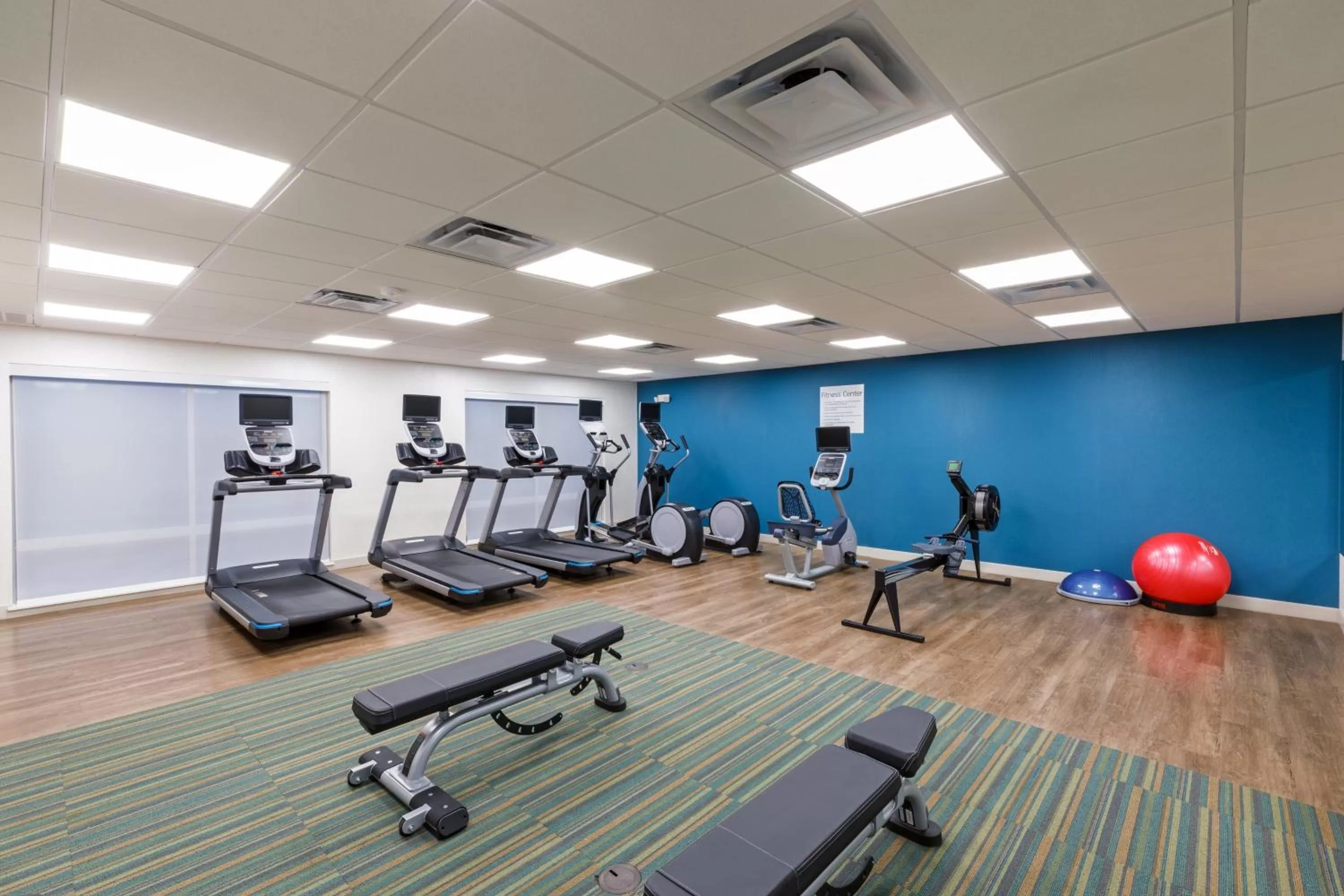 Fitness centre/facilities in Holiday Inn Express & Suites Purcell by IHG