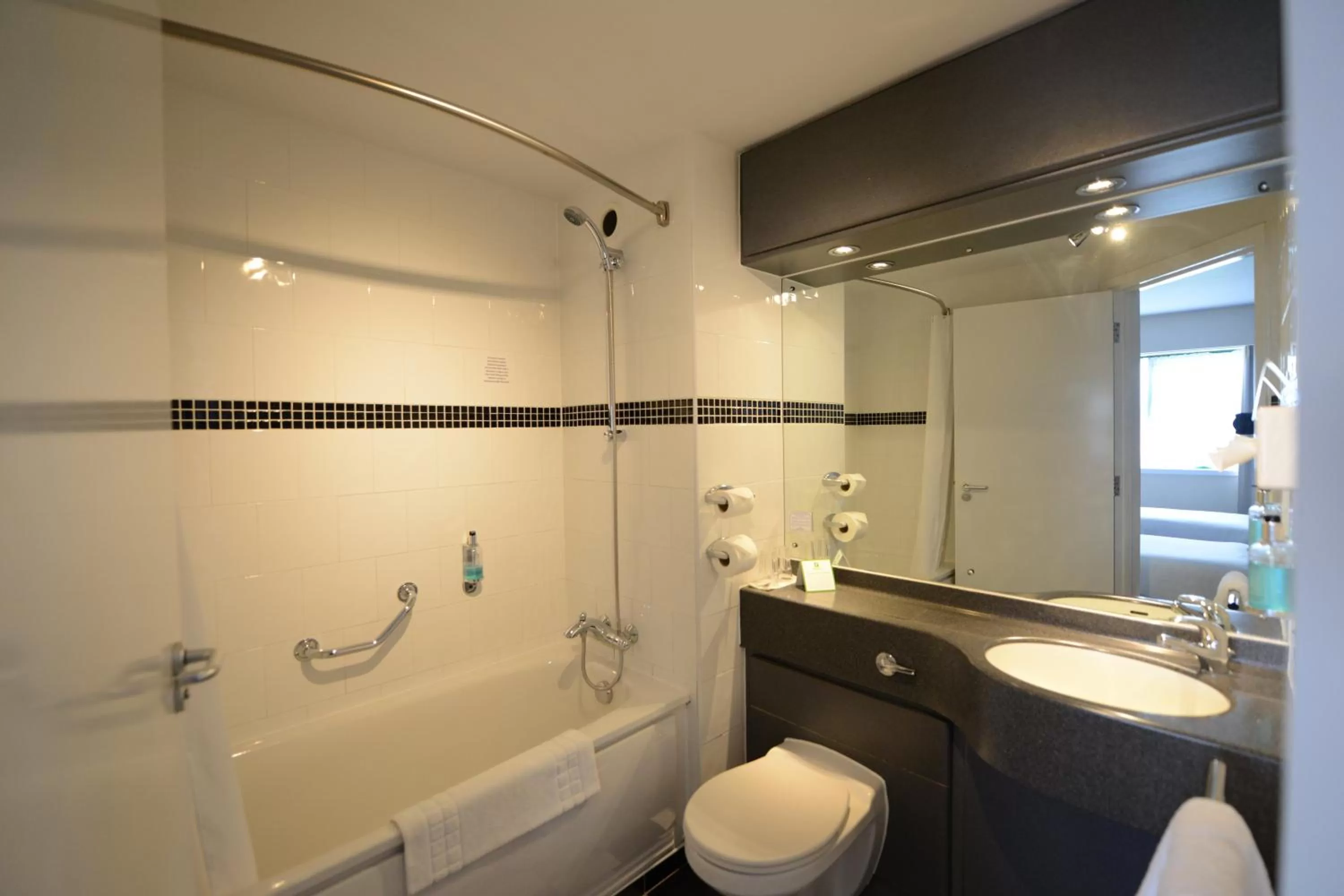 Bathroom in Holiday Inn Wolverhampton - Racecourse by IHG