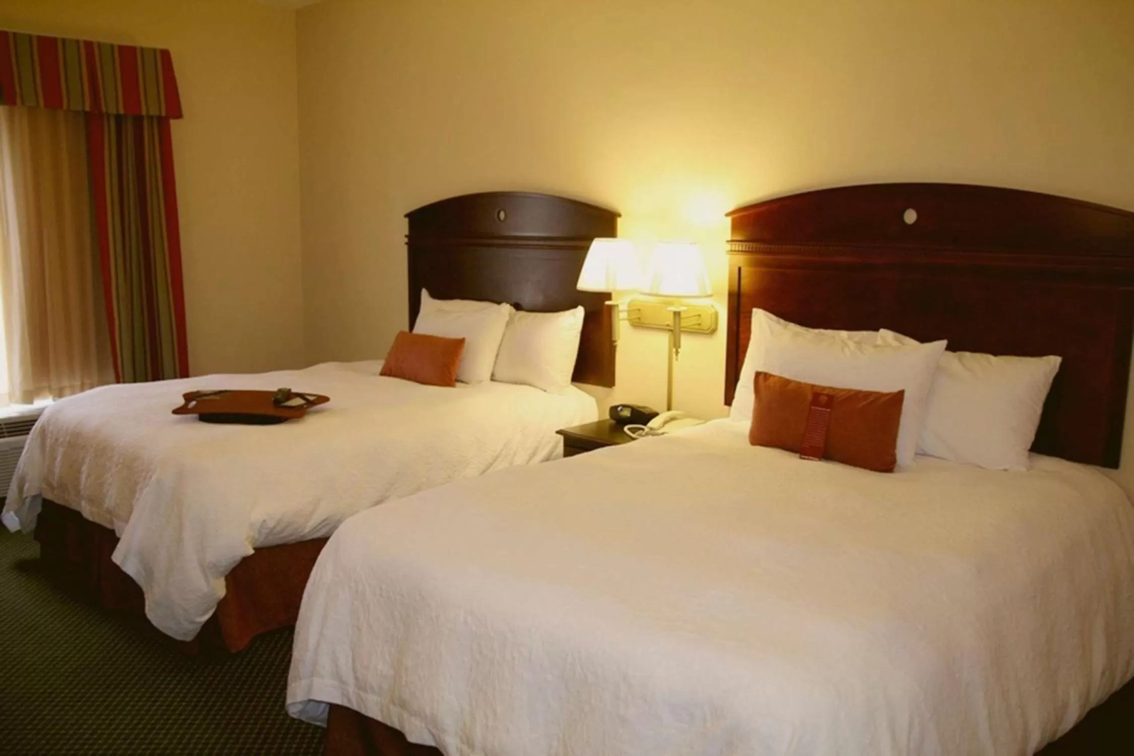 Bed in Hampton Inn Stony Creek