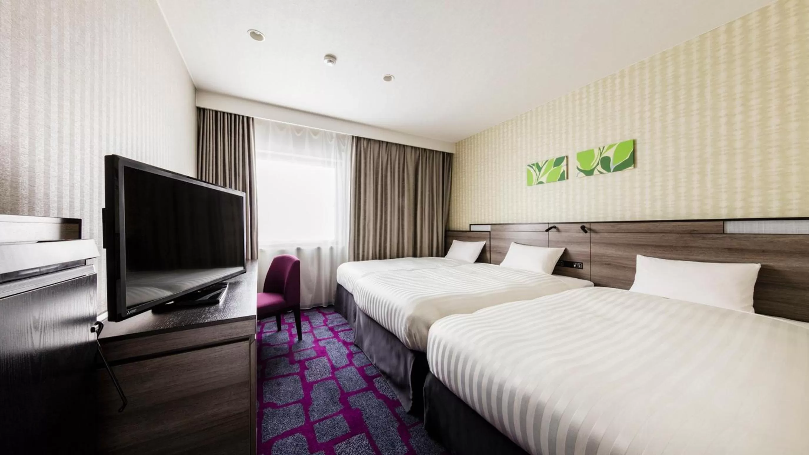 Bed in JR-East Hotel Mets Urawa