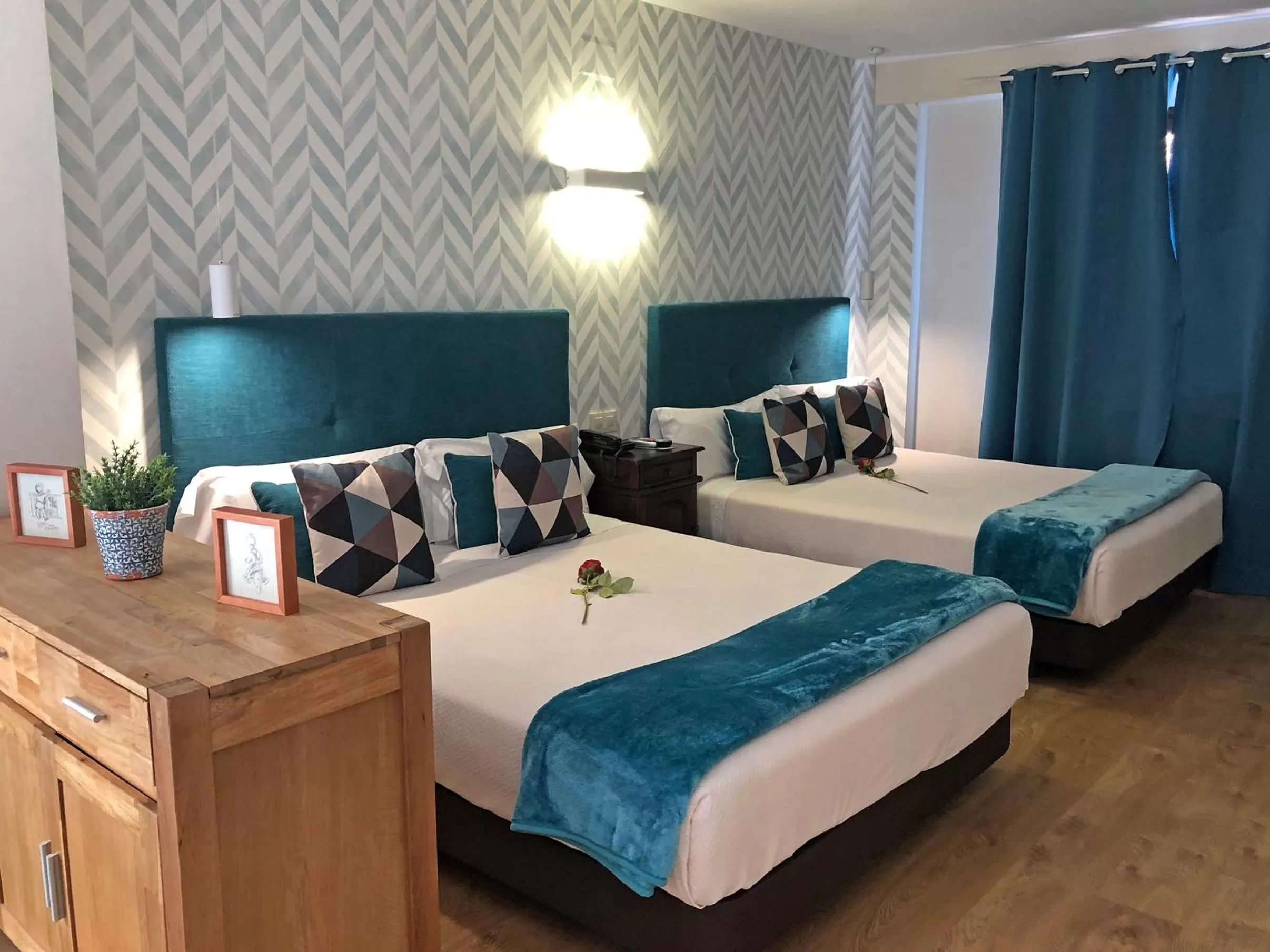 Bedroom, Bed in Hotel Resort Cueva del Fraile