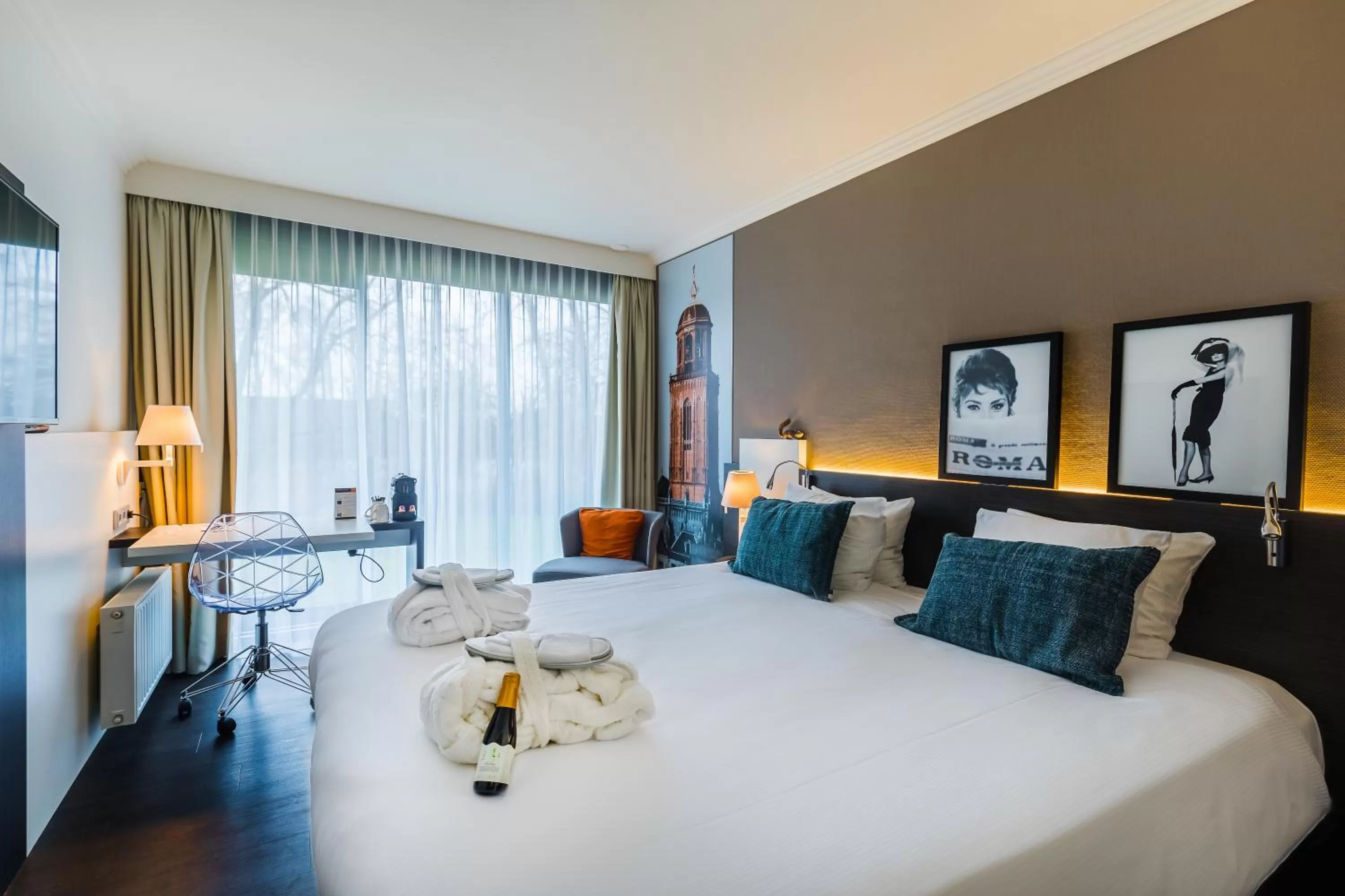 Bedroom, Bed in Postillion Hotel Deventer