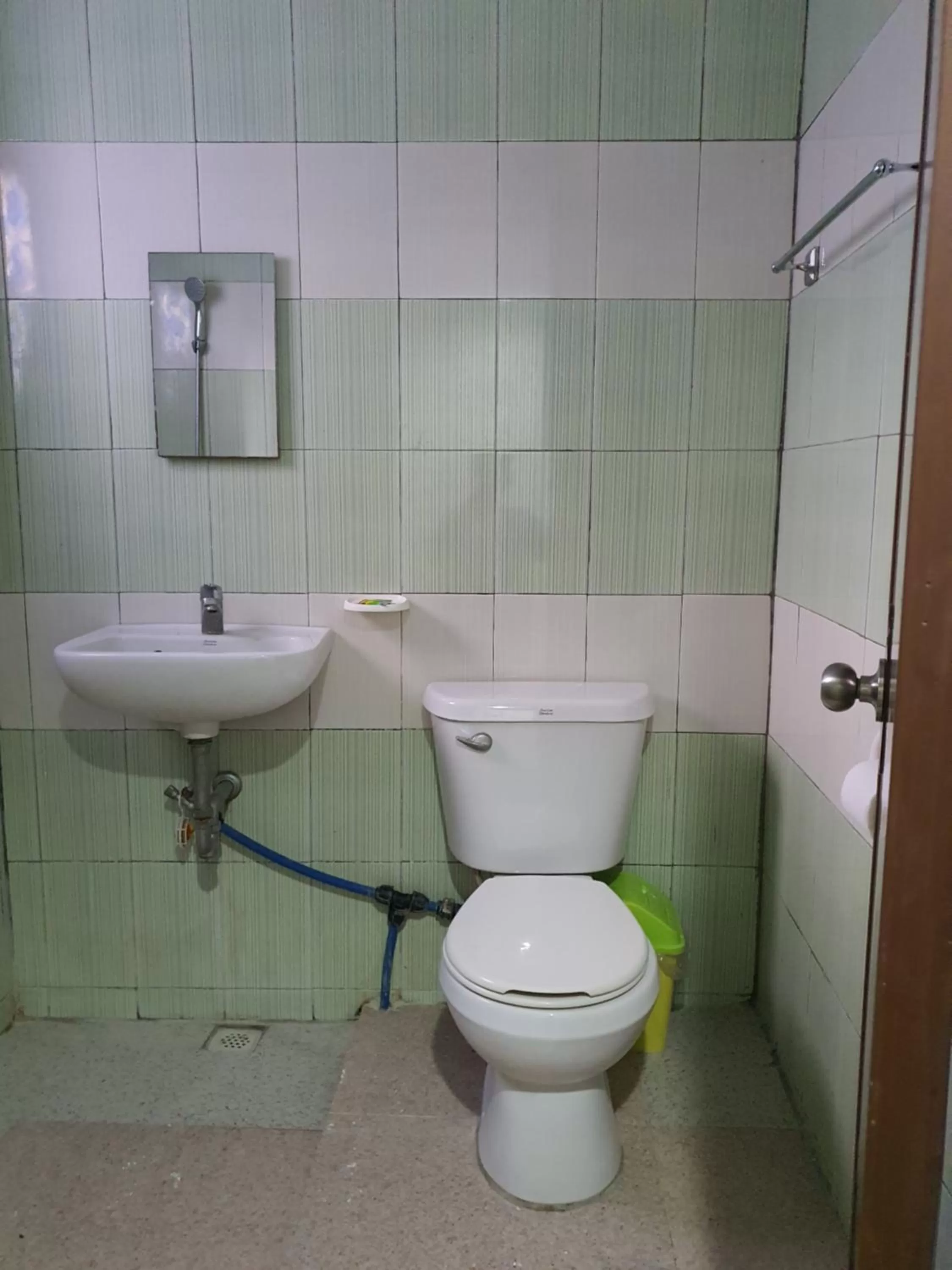 Toilet in Aosmec Square Hotel