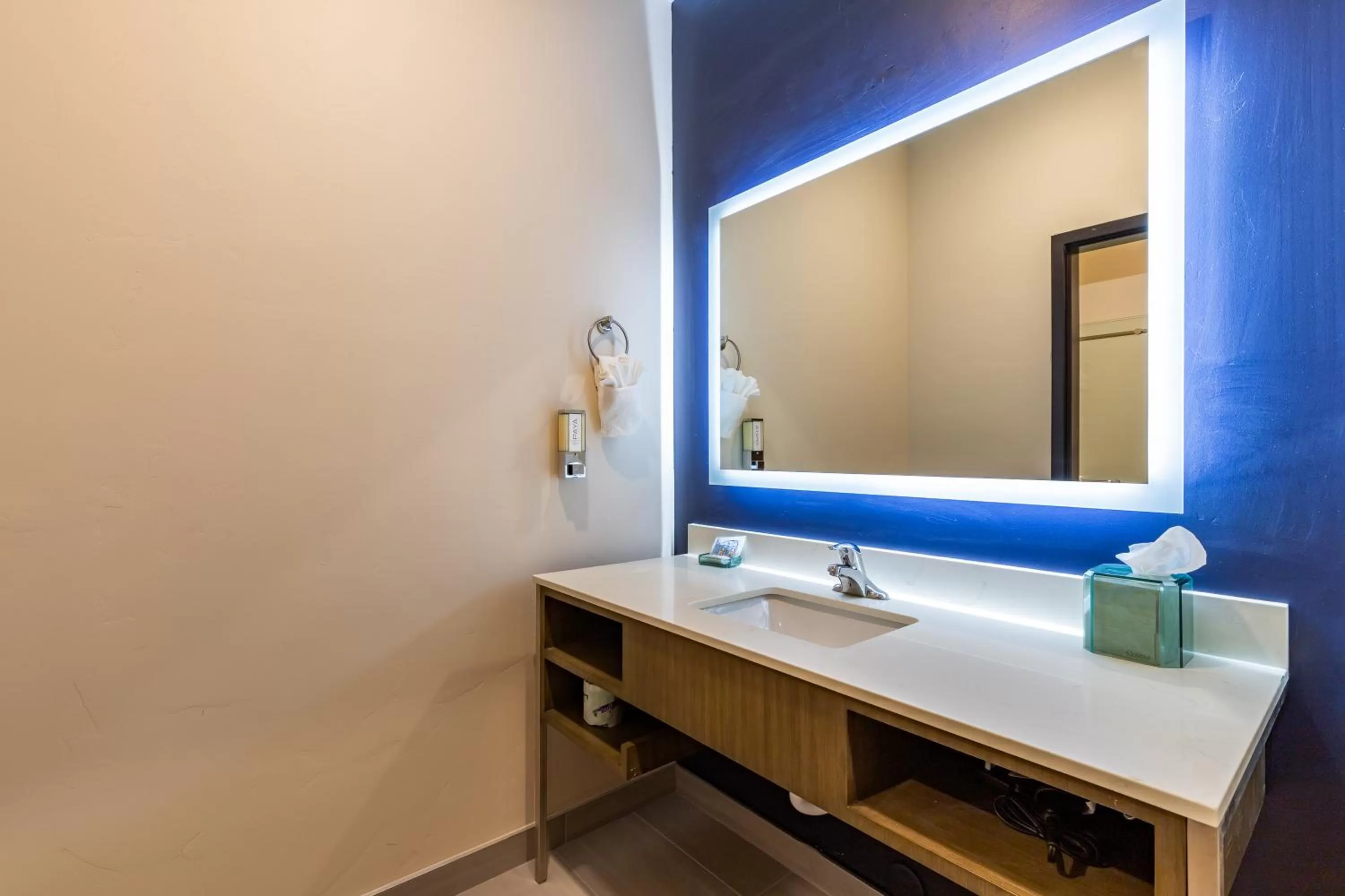 Bathroom in Scenic View Inn & Suites Moab