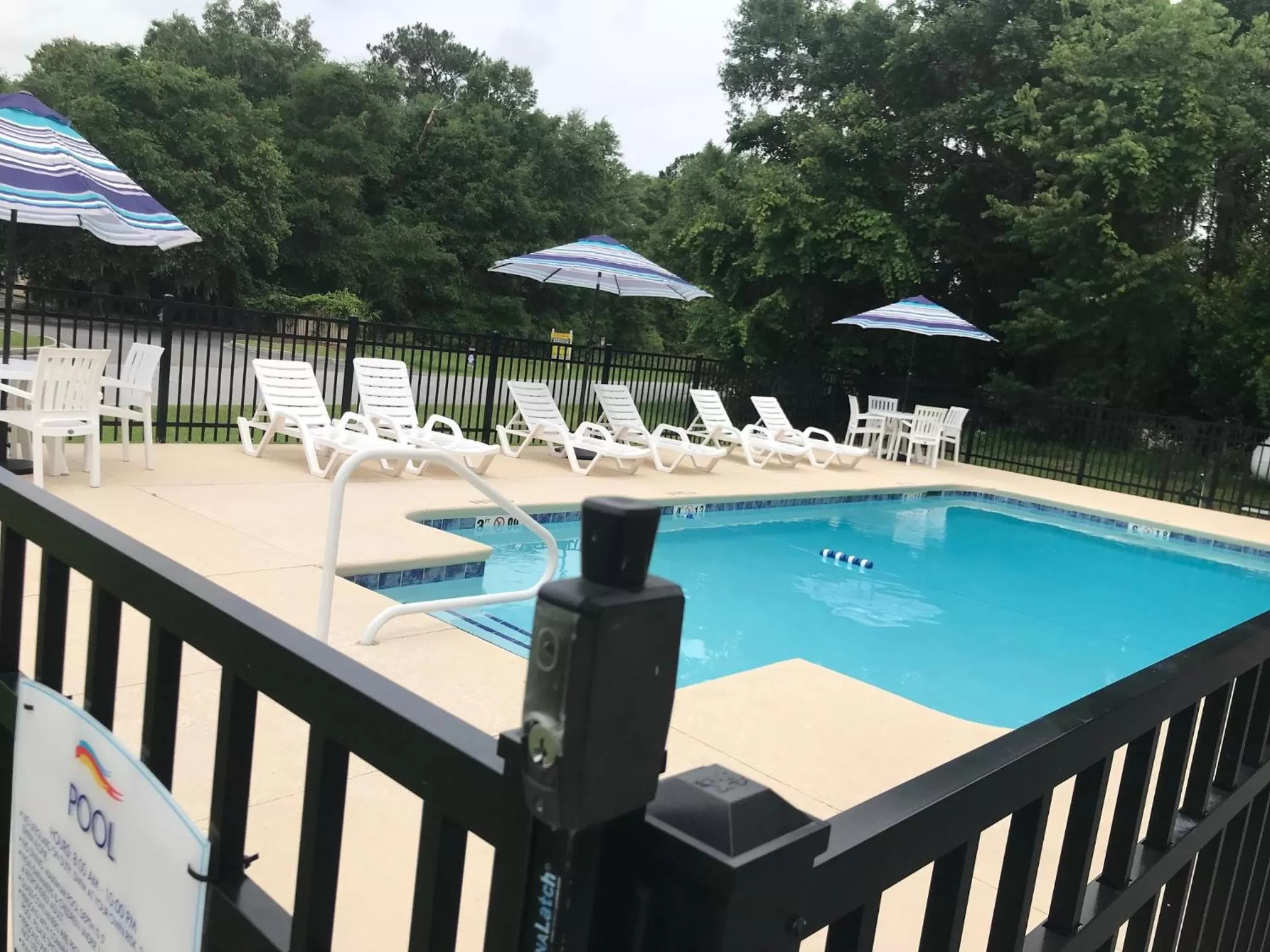 Swimming pool in Baymont by Wyndham Lake Park Valdosta I75