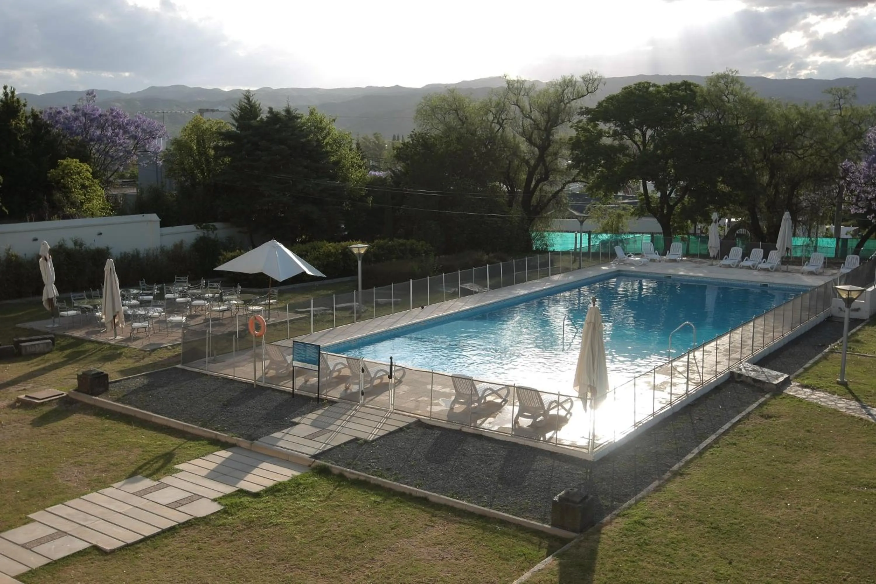 Pool view in Howard Johnson Sierras Hotel y Casino Alta Gracia