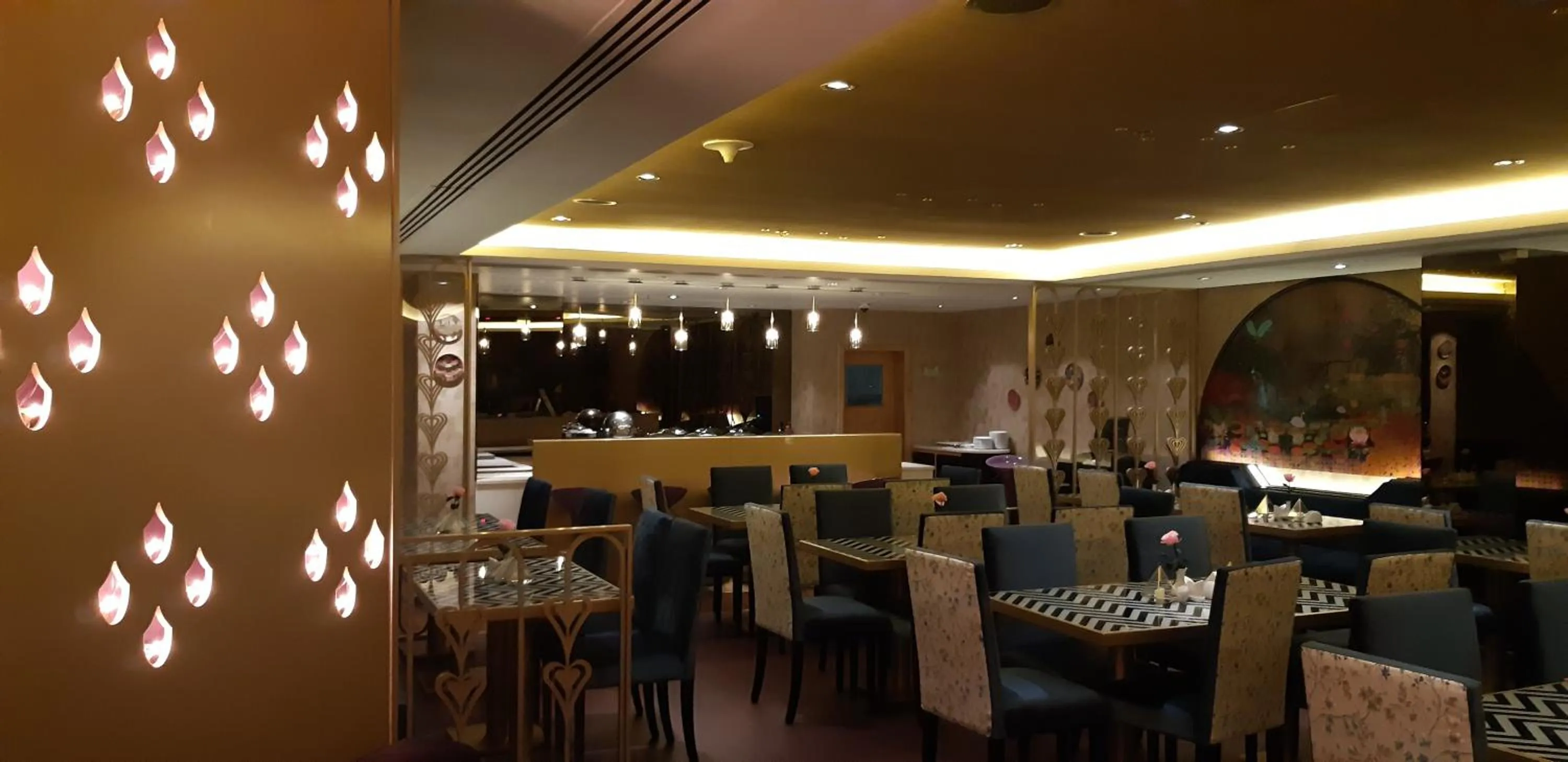 Food and drinks in Lotus Grand Hotel