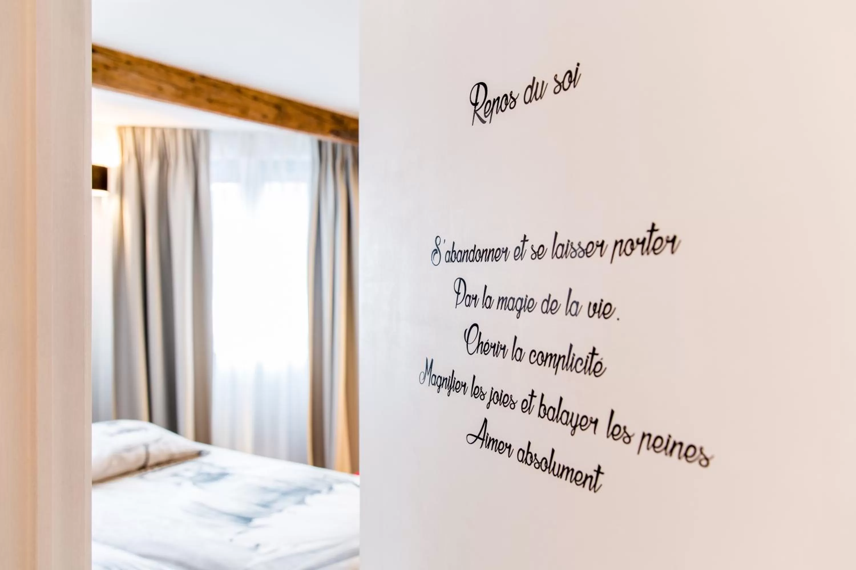 Decorative detail, Bed in BnB City