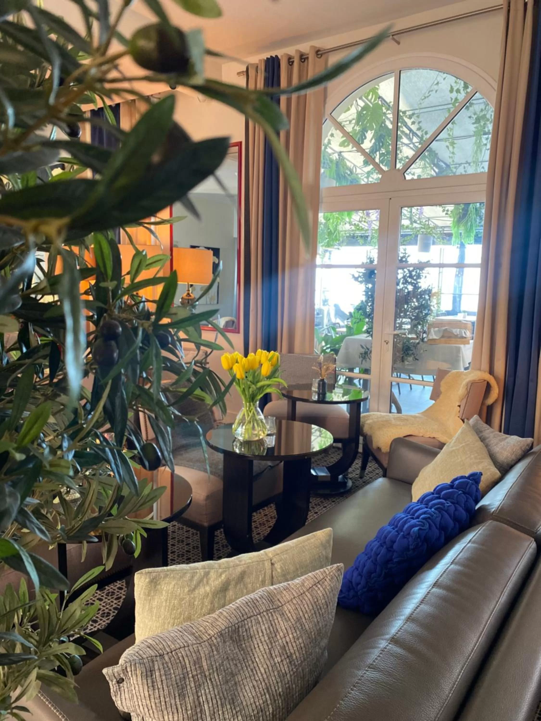 Property building in Hôtel Des Gouverneurs