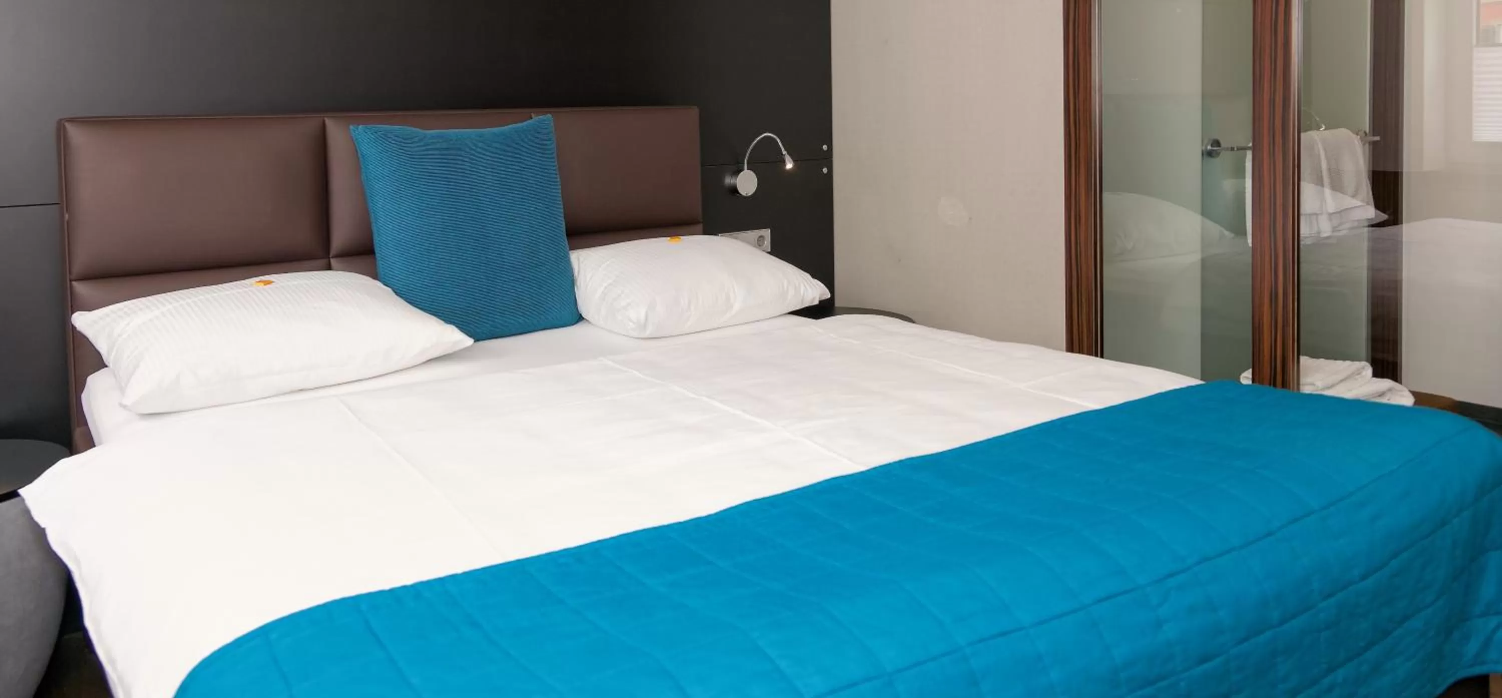 Photo of the whole room, Bed in Zum Sonnenwirt