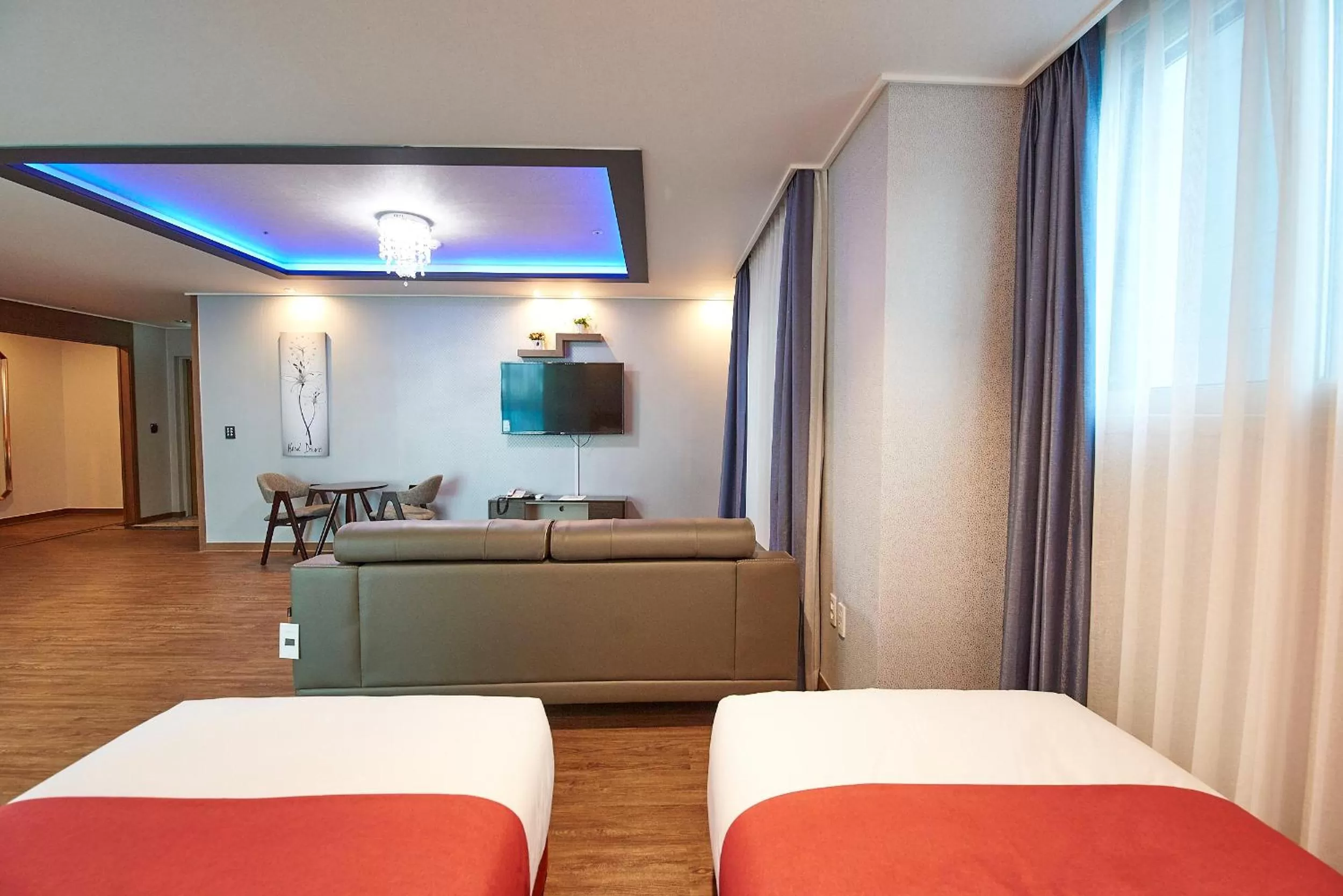 TV/Entertainment Center in The Port Hotel Busan