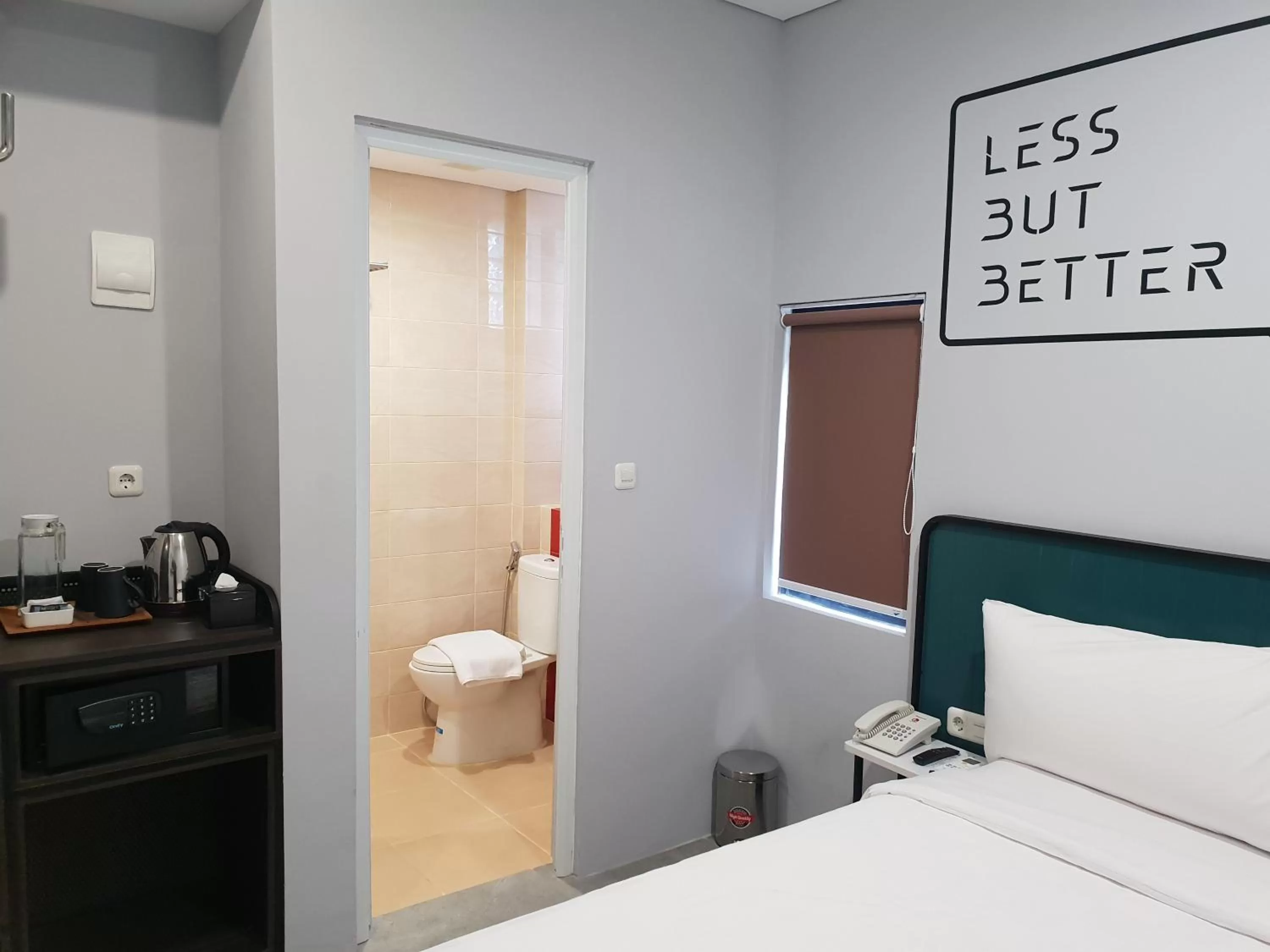 Bedroom, Bed in Sambina Prime