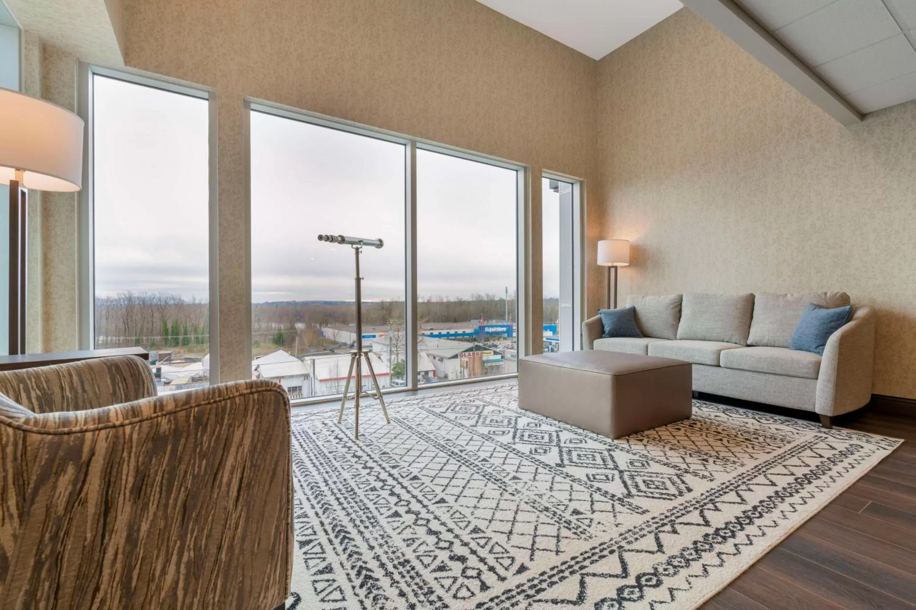 Lobby or reception in Best Western PLUS Mission City Lodge