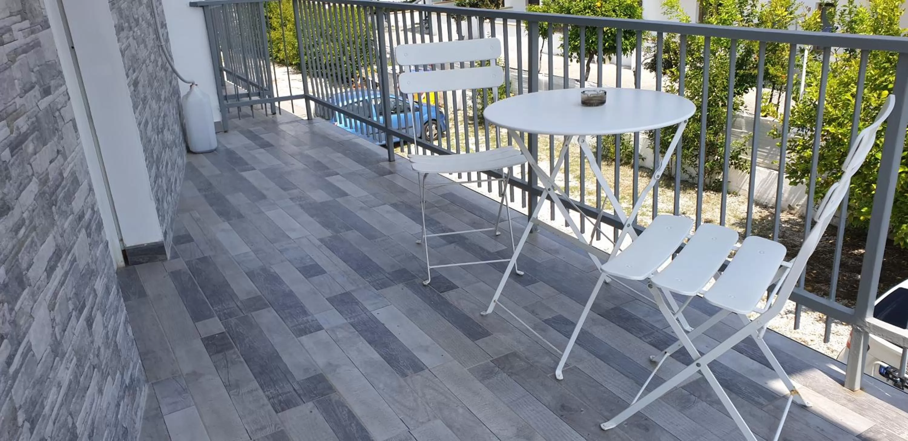 Balcony/Terrace in UN PASSO DAL MARE bed&breakfast San Salvo Marina