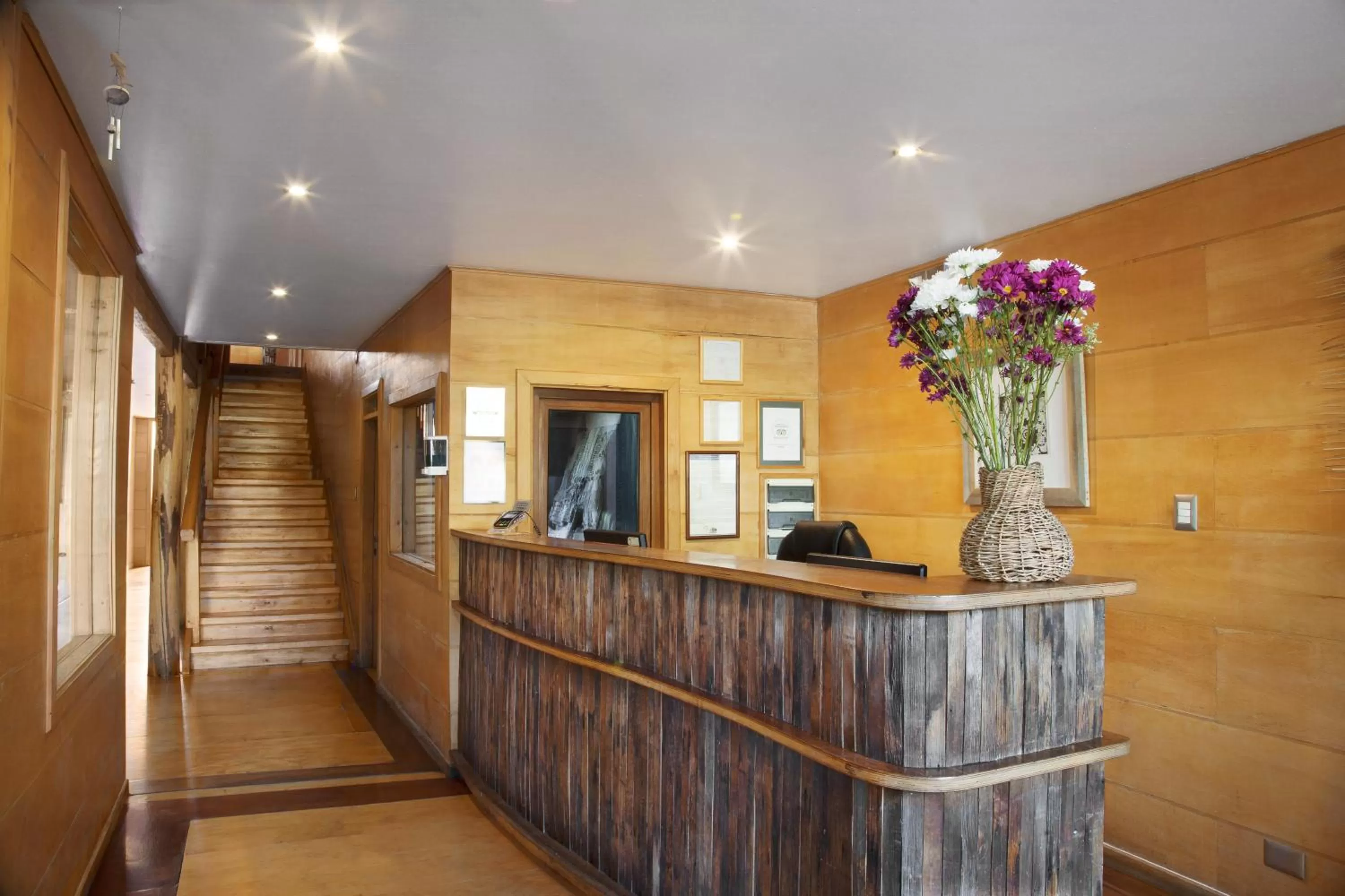 Lobby or reception in Palafito 1326 Hotel Boutique Chiloé